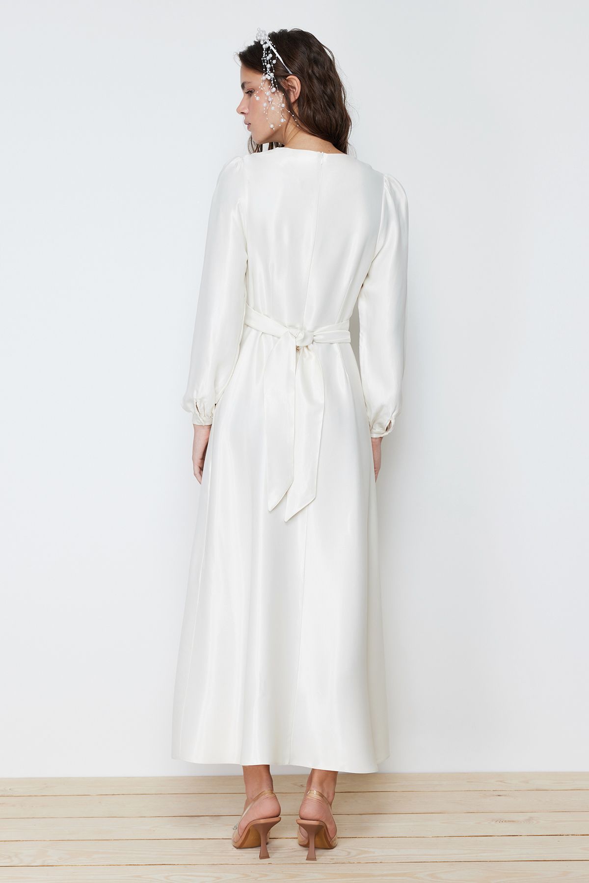 Trendyol Modest-Ecru Zweireihig Detailliert Langes Abendkleid für Hochzeit/besondere Anlässe TCTAW22EB0105 6