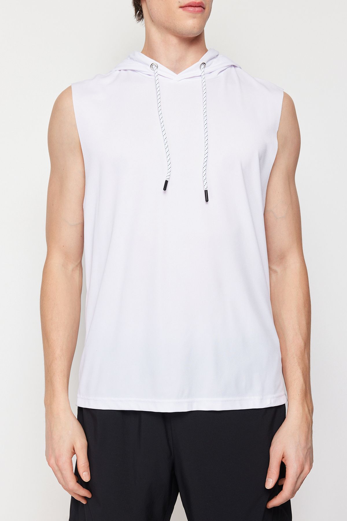 Trendyol Collection-Αθλητικό εσώρουχο με λευκή κουκούλα Regular Fit - TMNAW21AL0007 4