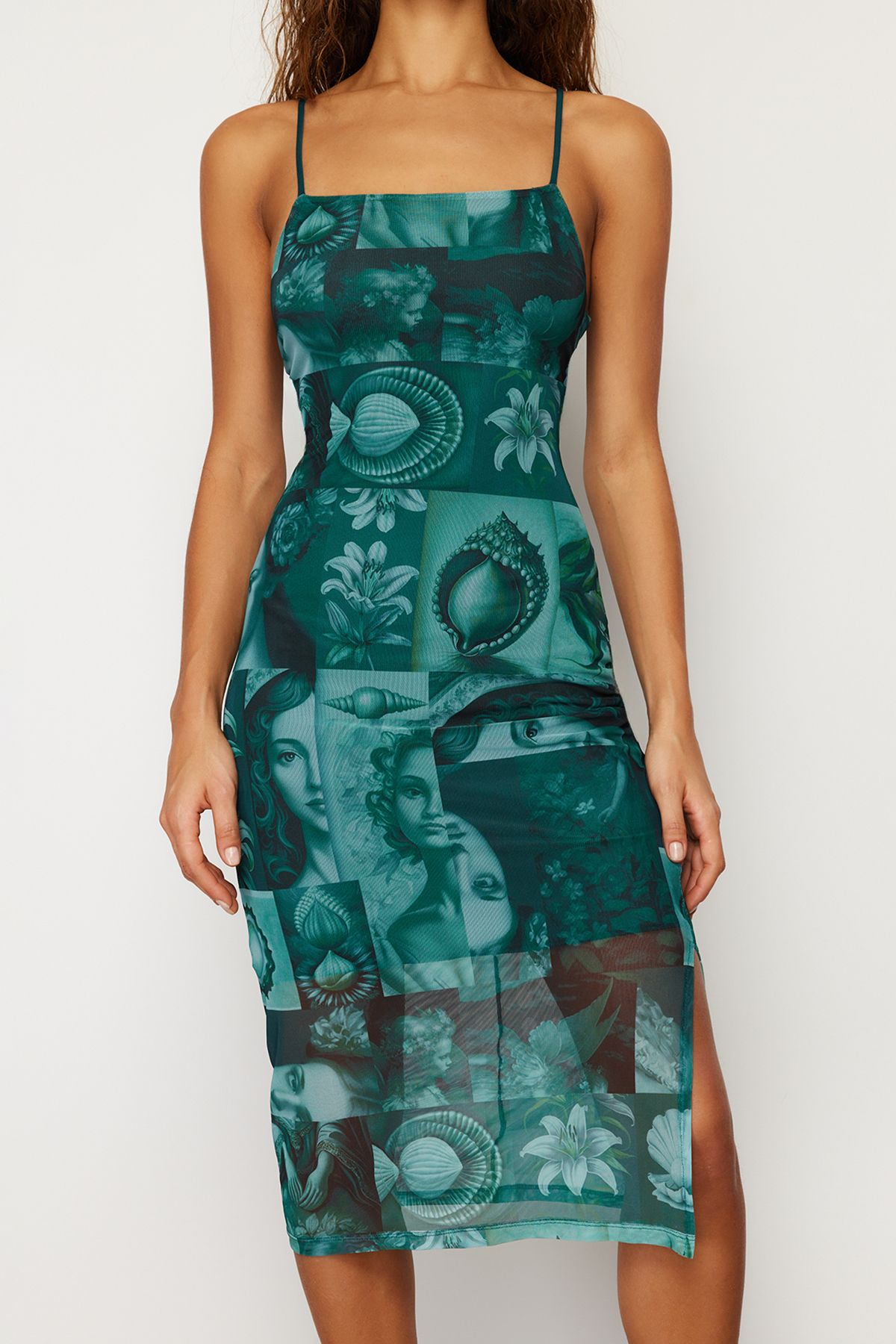 Trendyol Collection-Smaragdgrünes tailliertes/tailliertes Midi-Bleistiftkleid aus flexiblem Strick und Riemchen mit quadratischem Ausschnitt TWOSS22EL00726 4