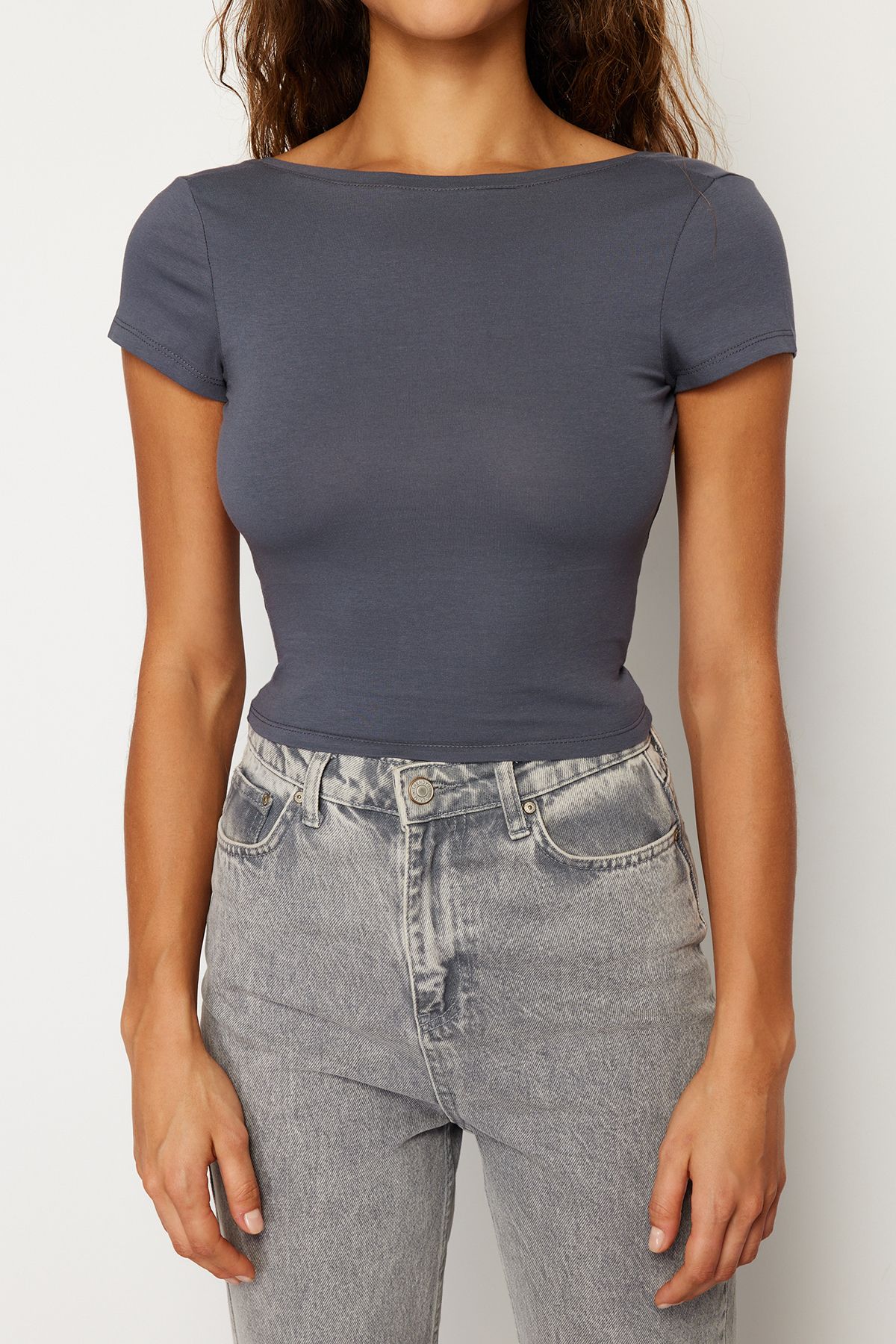 Trendyol Collection-Antracit hát nélküli Crop Cotton rugalmas kötött blúz TWOSS23BZ00912 6