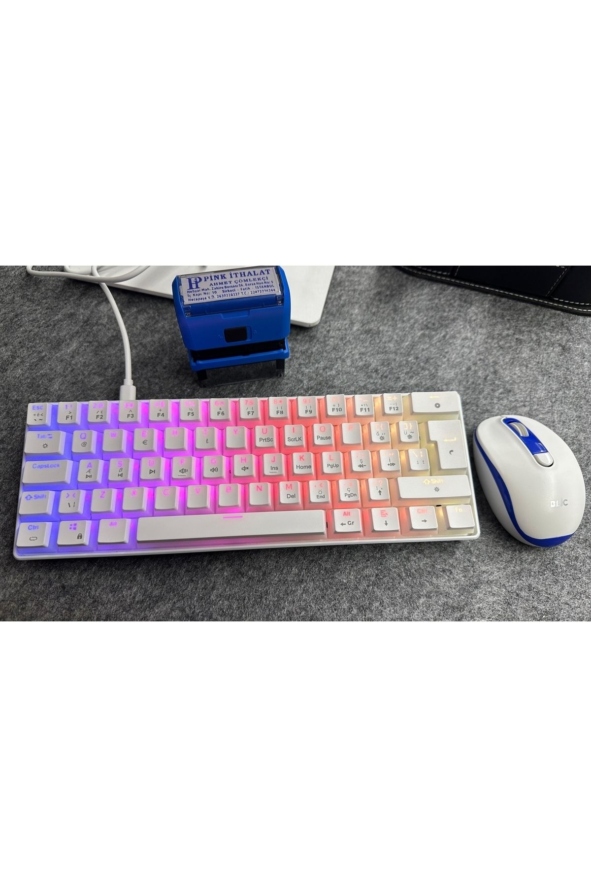 PİNK İTHALAT Rgb Oyun Klavyesi Red Switch 62 Tuşlu Oyuncu Klavyesi Mekanik Klavye Type C Beyaz Rgb Klavye