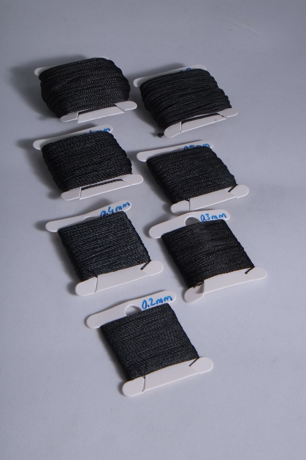 10 Metre 7 Ölçü Tesbih Ipi Seti 0.2 Mm 0.3 Mm 0.4 Mm 0.5 Mm 0.6 Mm 0.8 Mm 1 Mm Siyah Toplam 70 Metre
