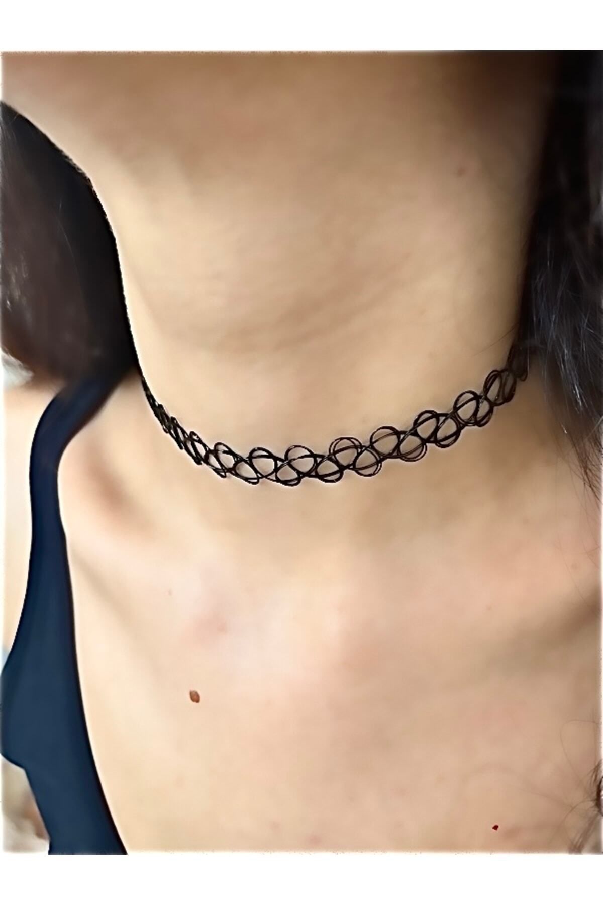 Black collar clearance necklace