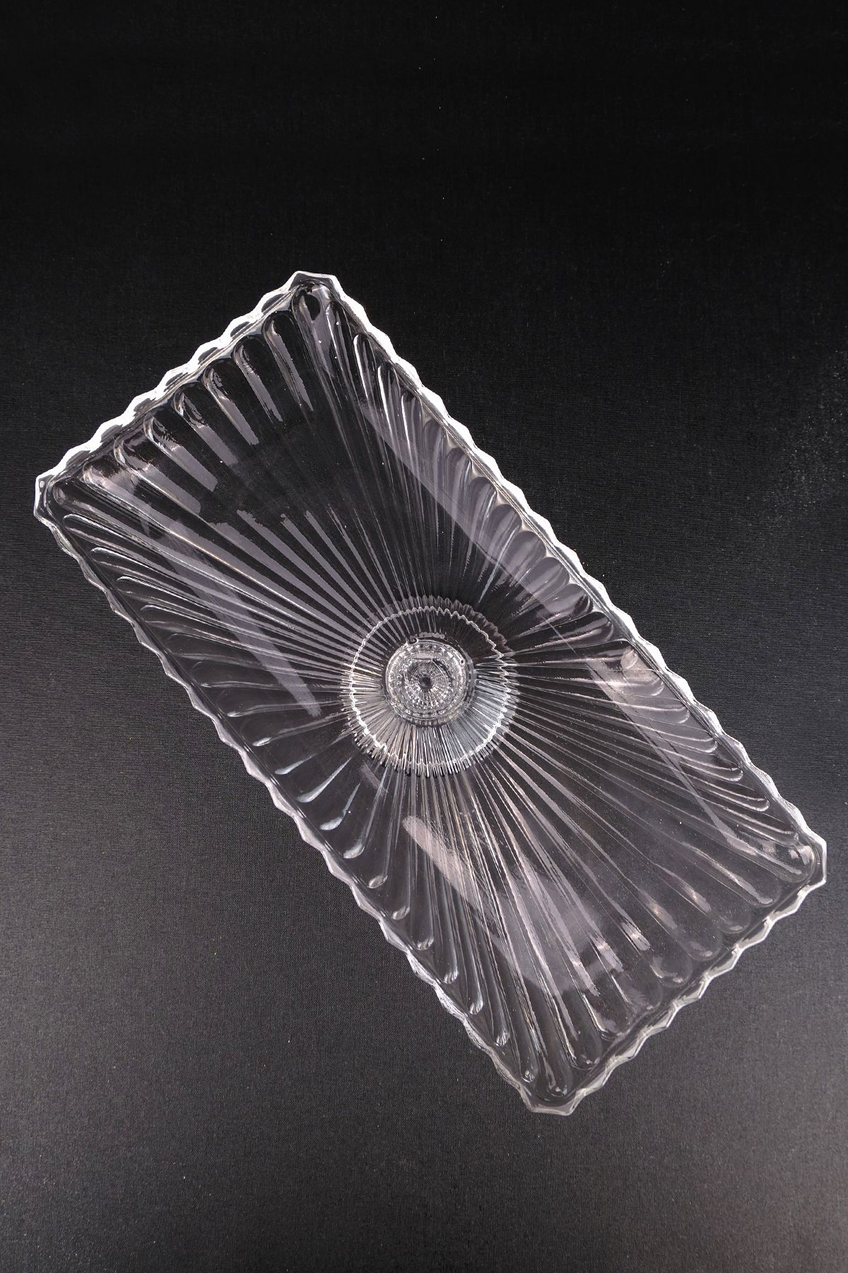 Digithome-Glass Cake and Cake Presentation Stand Rectangular 37.5 Cm - SN.DMB.010 C1-1-288 2