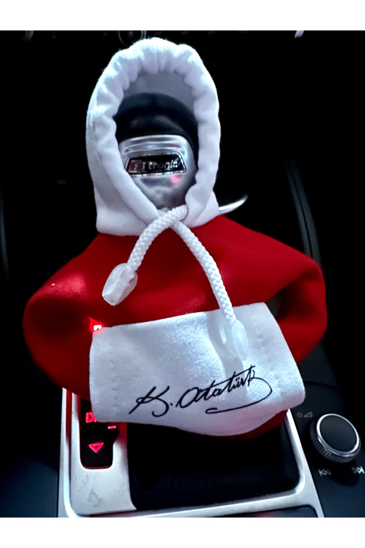 alsaccessories Kırmızı Beyaz Sweatshirt Ortası Kemal Atatürk İmzalı Vites Kolu Kılıfı