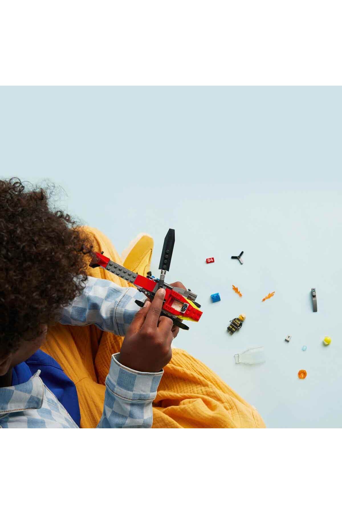 هلیکوپتر آتش‌نشانی و نجات شهری ۶۰۴۱۱ – فیگور مینی خلبان برای کودکان ۵ سال به بالا