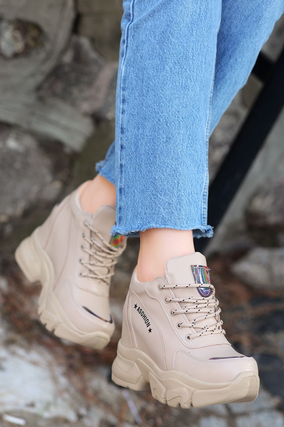 stella talons sports nude