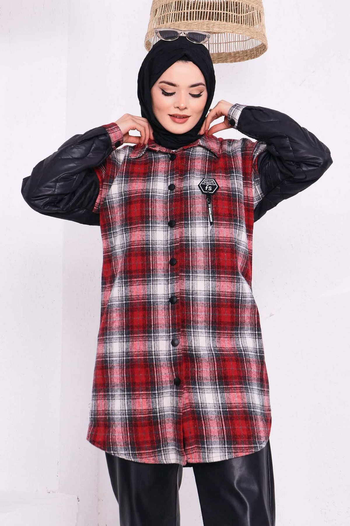 majButik Red Plaid Patterned Snap Fastener Lining Detailed