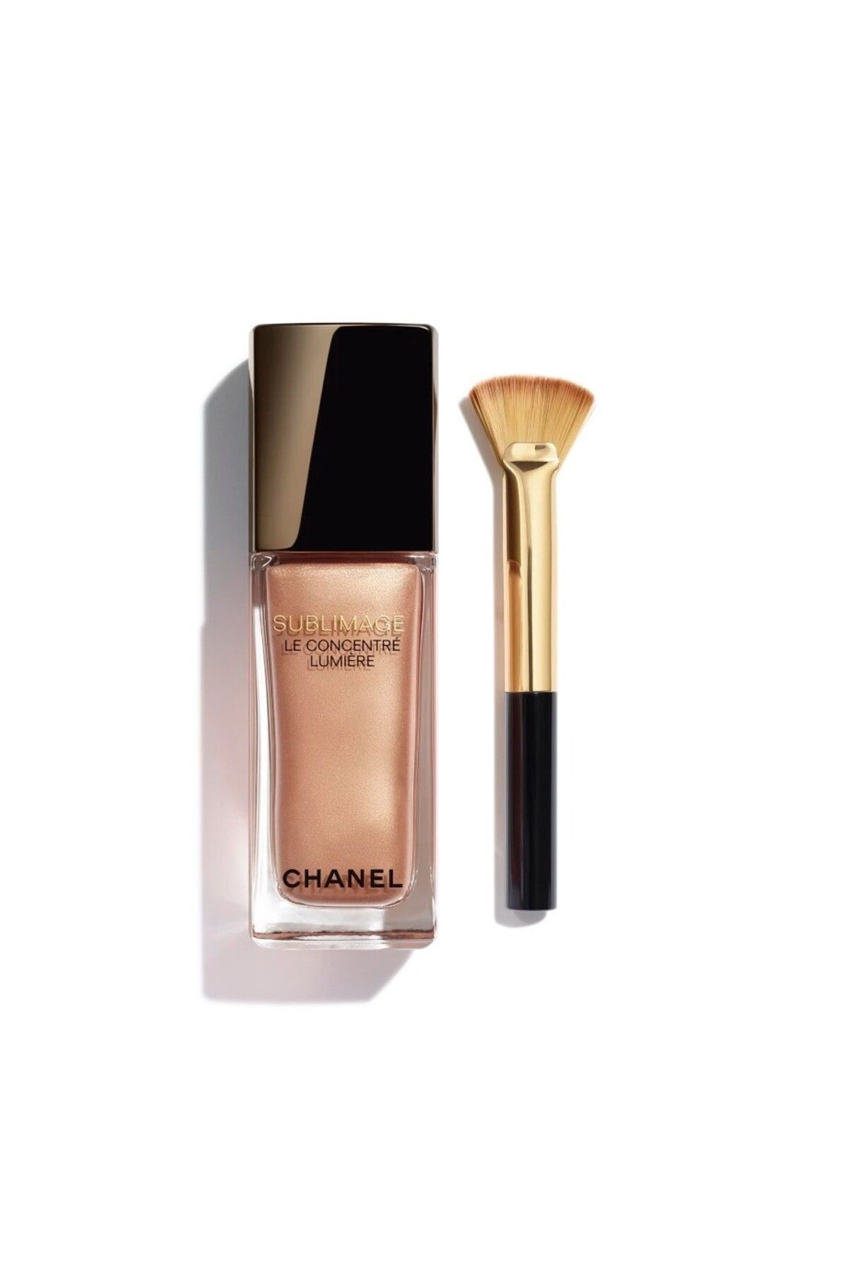 Chanel هایلایتر SUBLIMAGE LE CONCENTRÉ LUMIÈRE درخششی بی نظیر برای چهره شما رنگ بژ 15 میل