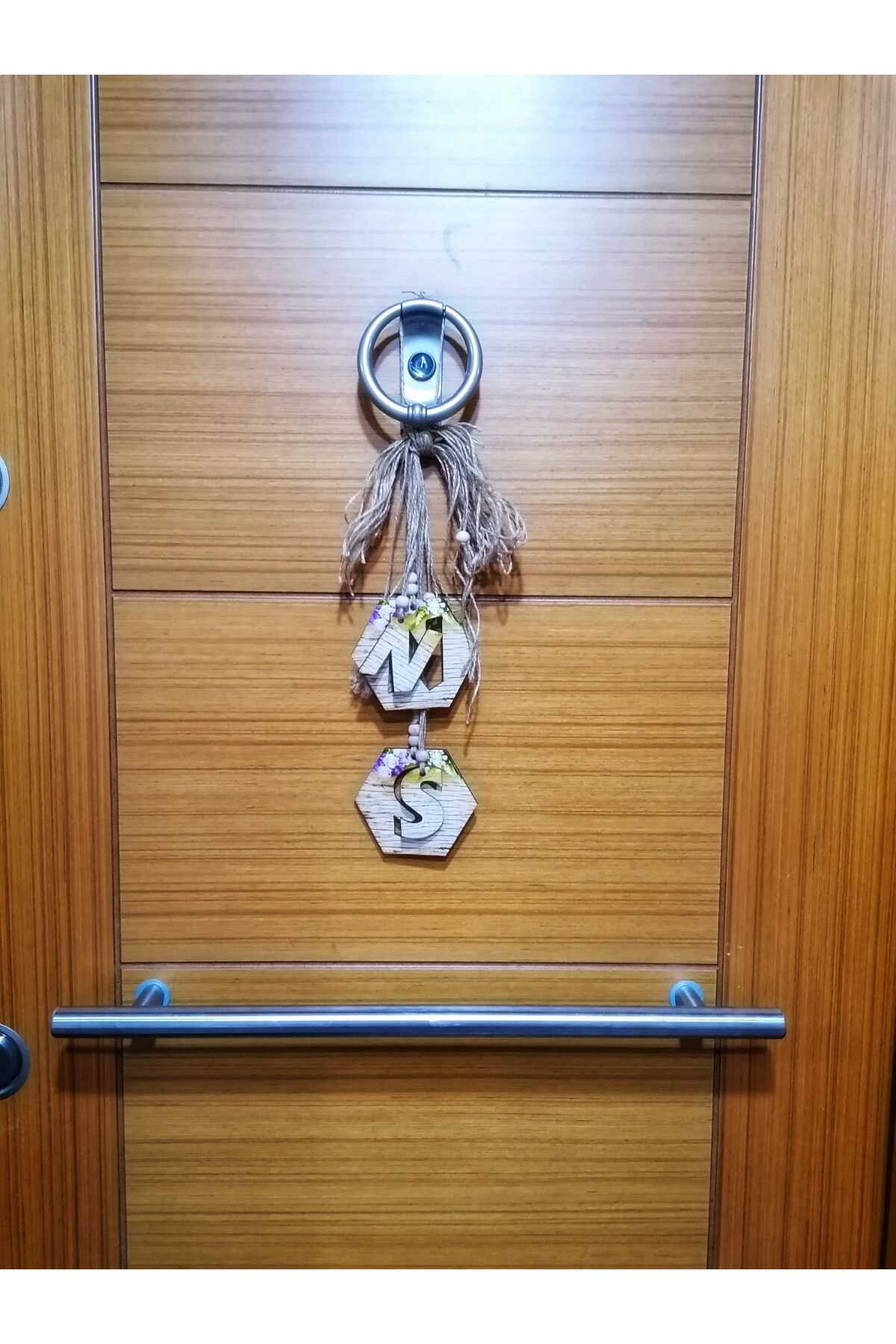 Harf Temalı Ahşap Kapı süsü 2