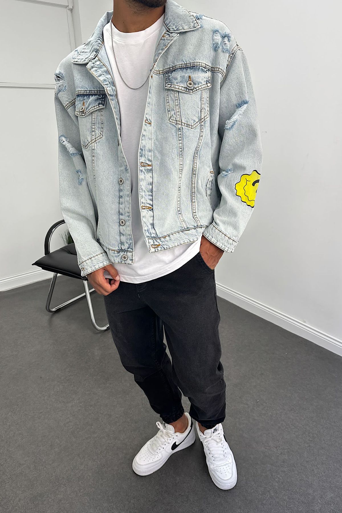 NO61 MAN Oversize Ice Blue Emoji Printed Denim Jacket Trendyol