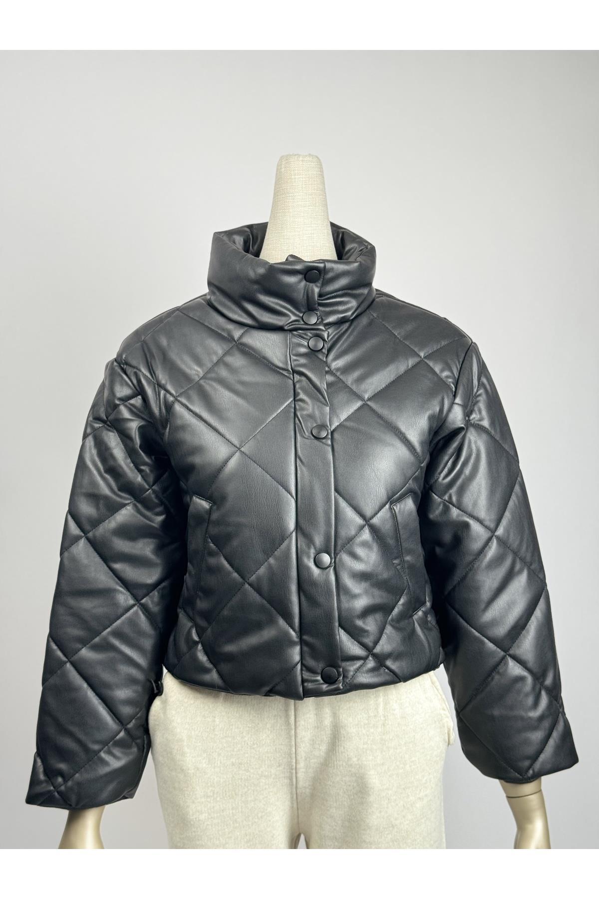 کت چرمی مشکی FEMİAS