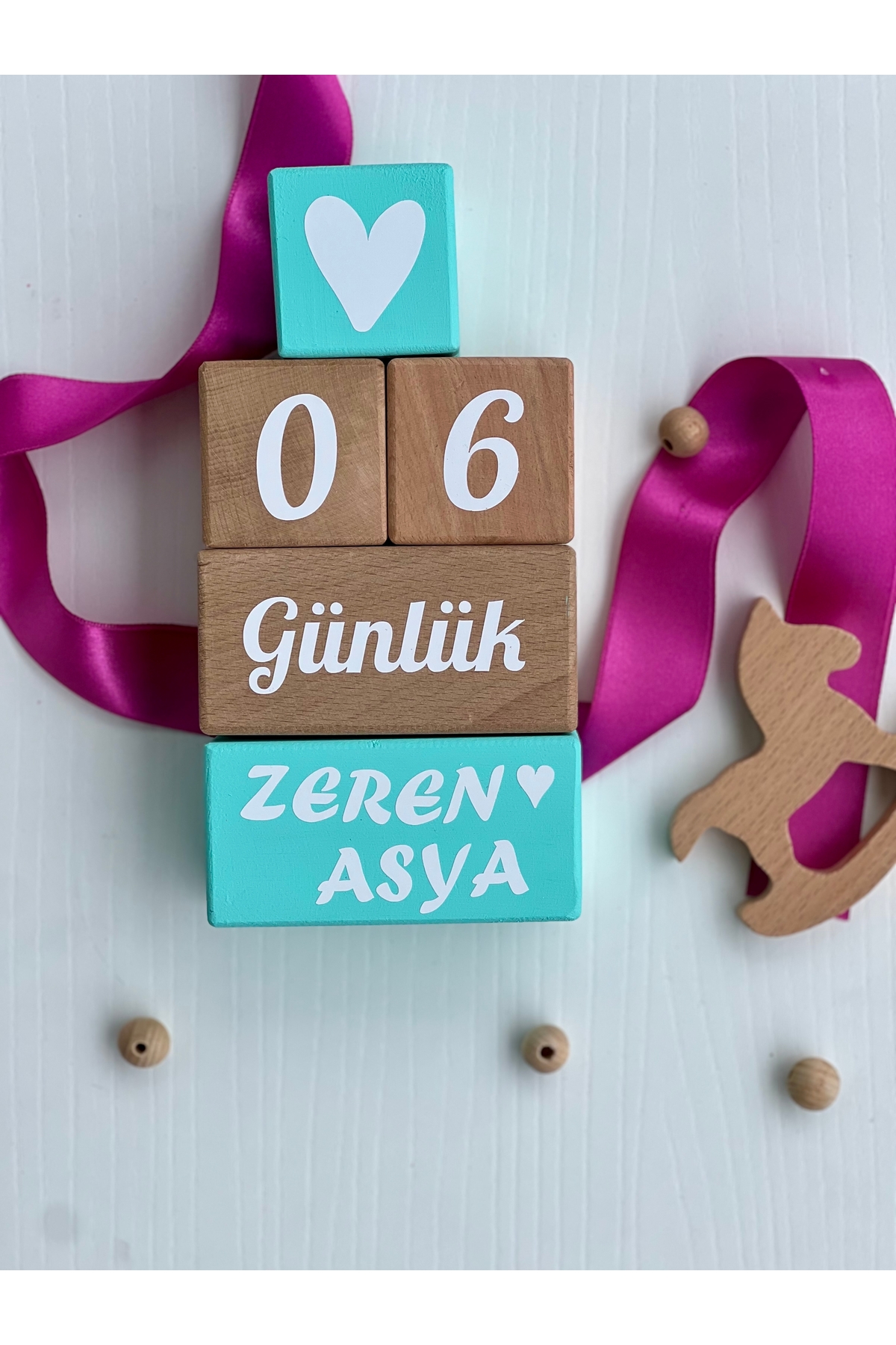 Su yeşili ANNE BEBEK ANI KÜPÜ SETİ İSİMLİ KÜP SETİ DEKOR