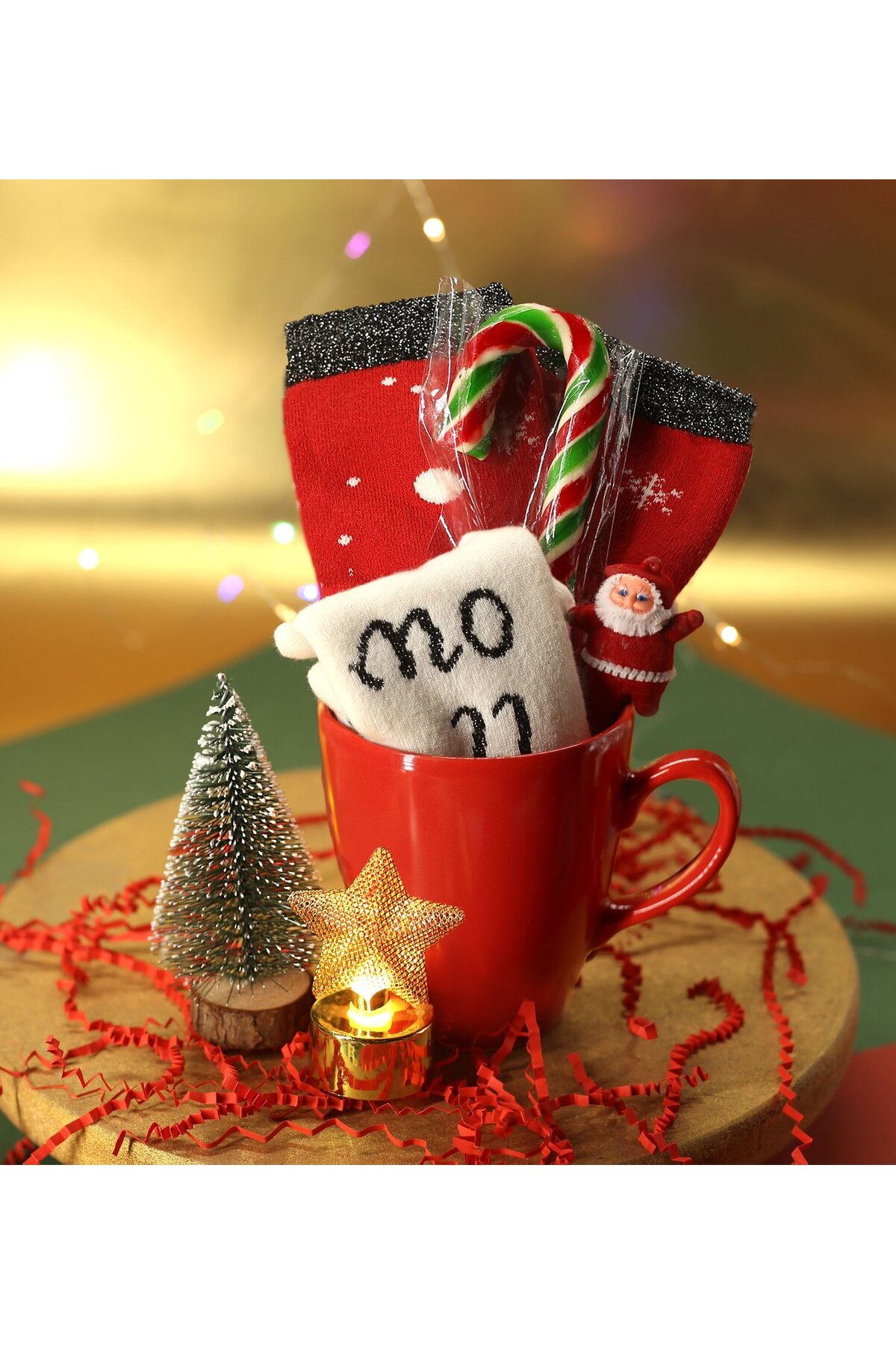 Red Mug & Sock & Mini Santa Claus & Candy & Mini Christmas Tree & Led Lighted Gift Set