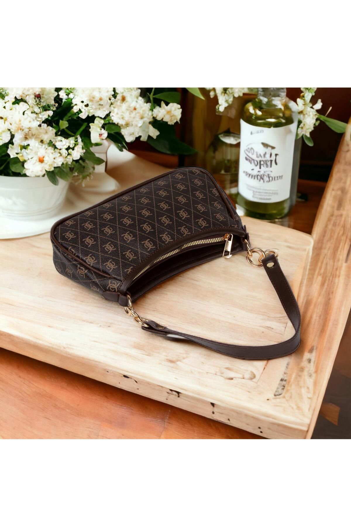 Picnic logo print mini shoulder 2025 bag