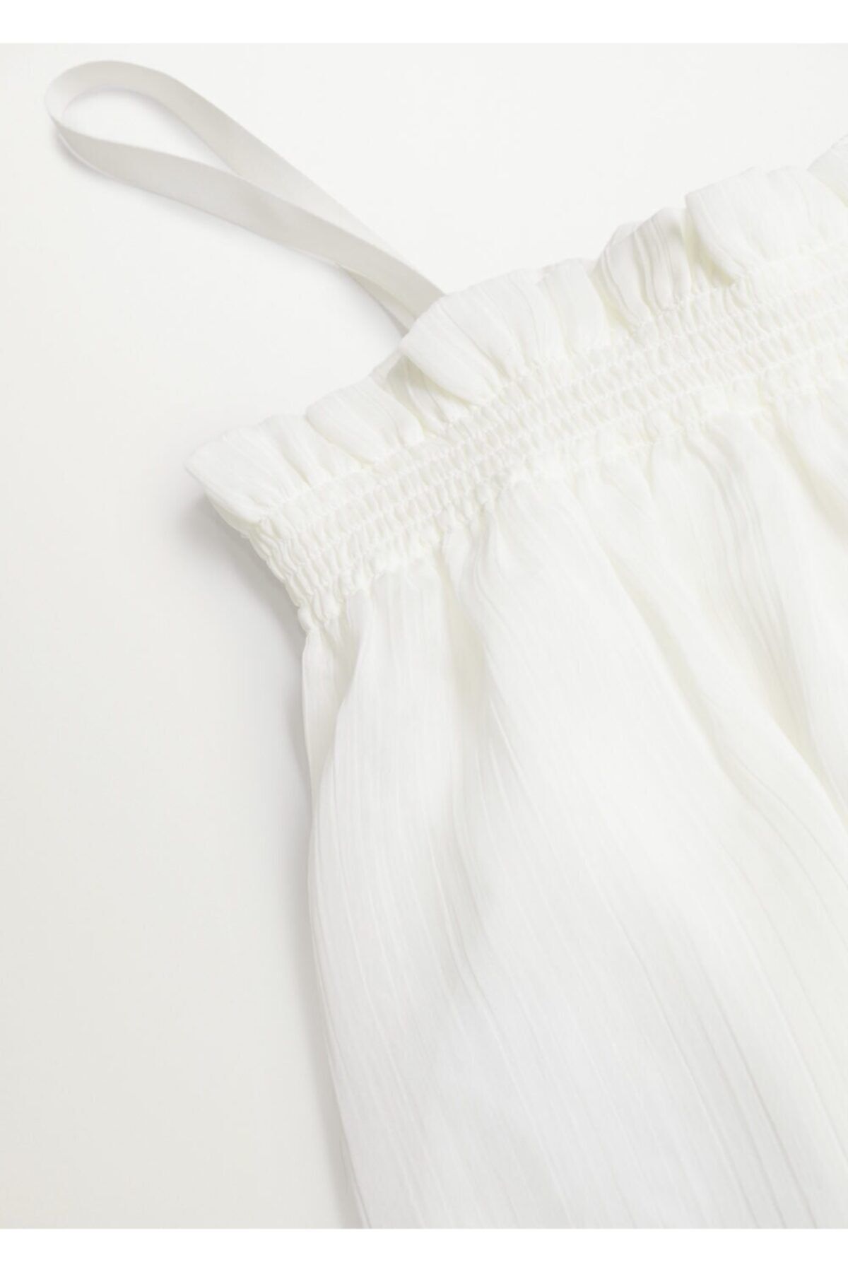 MANGO Woman-Ecrufarbene, fließende Trägerbluse für Damen 5