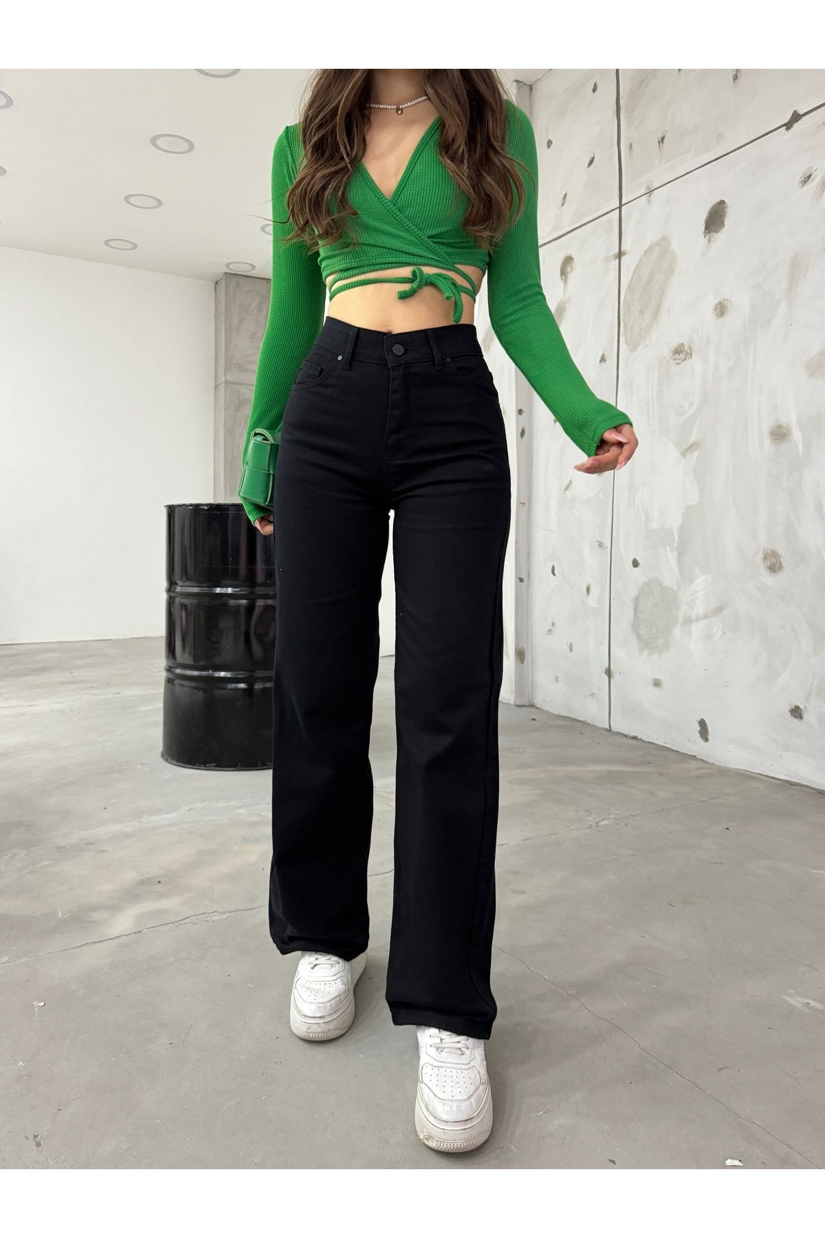 BİKELİFE-Schwarze, hoch taillierte, dehnbare Lycra-Jeans mit weitem Bein für Damen 4