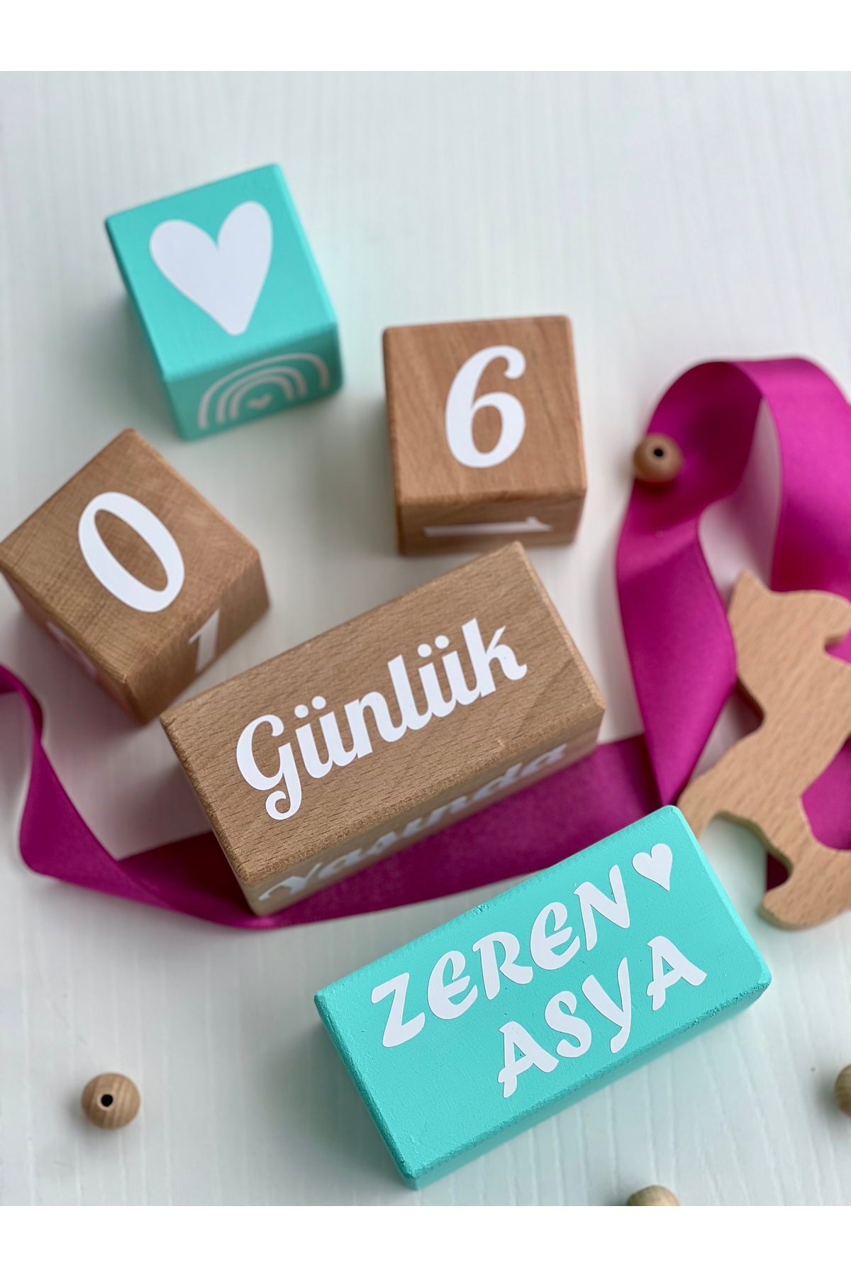 Su yeşili ANNE BEBEK ANI KÜPÜ SETİ İSİMLİ KÜP SETİ DEKOR
