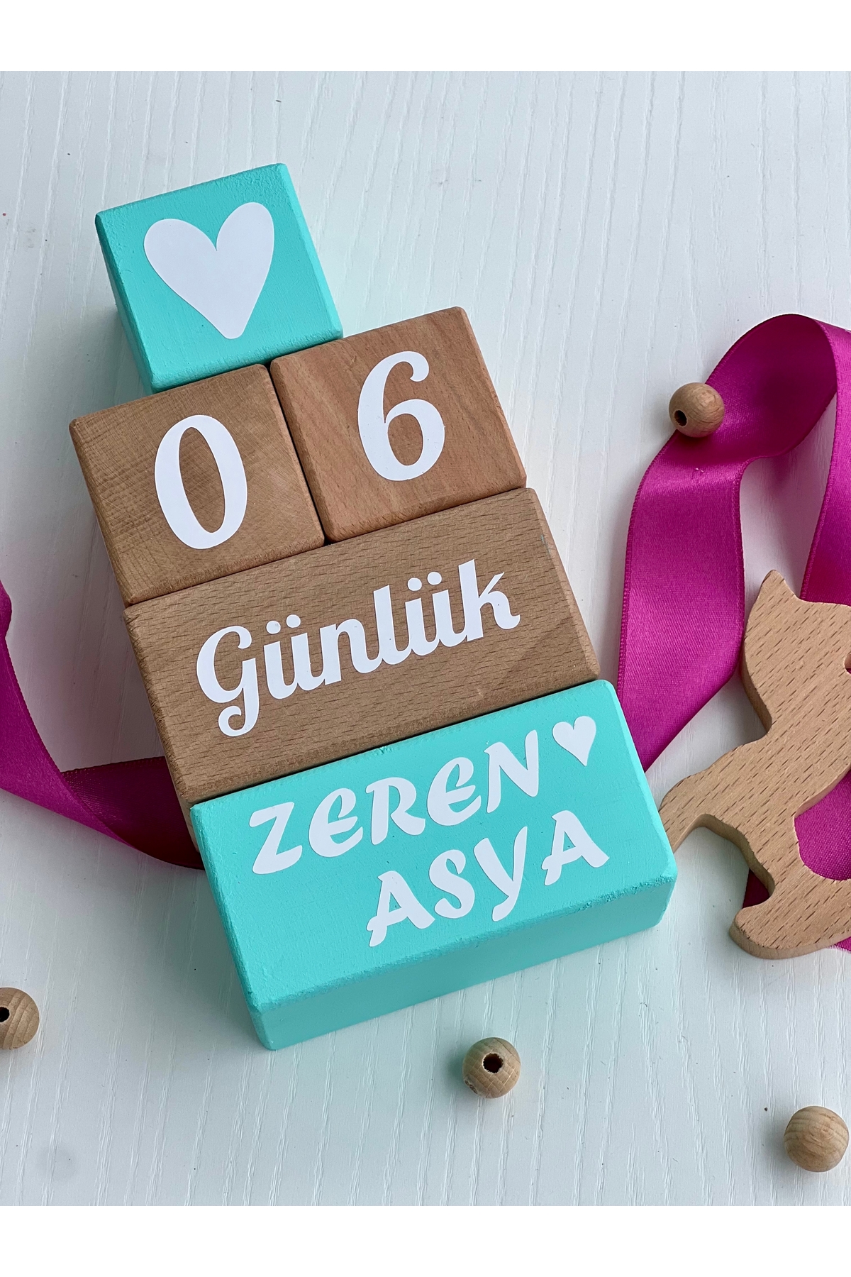 Su yeşili ANNE BEBEK ANI KÜPÜ SETİ İSİMLİ KÜP SETİ DEKOR