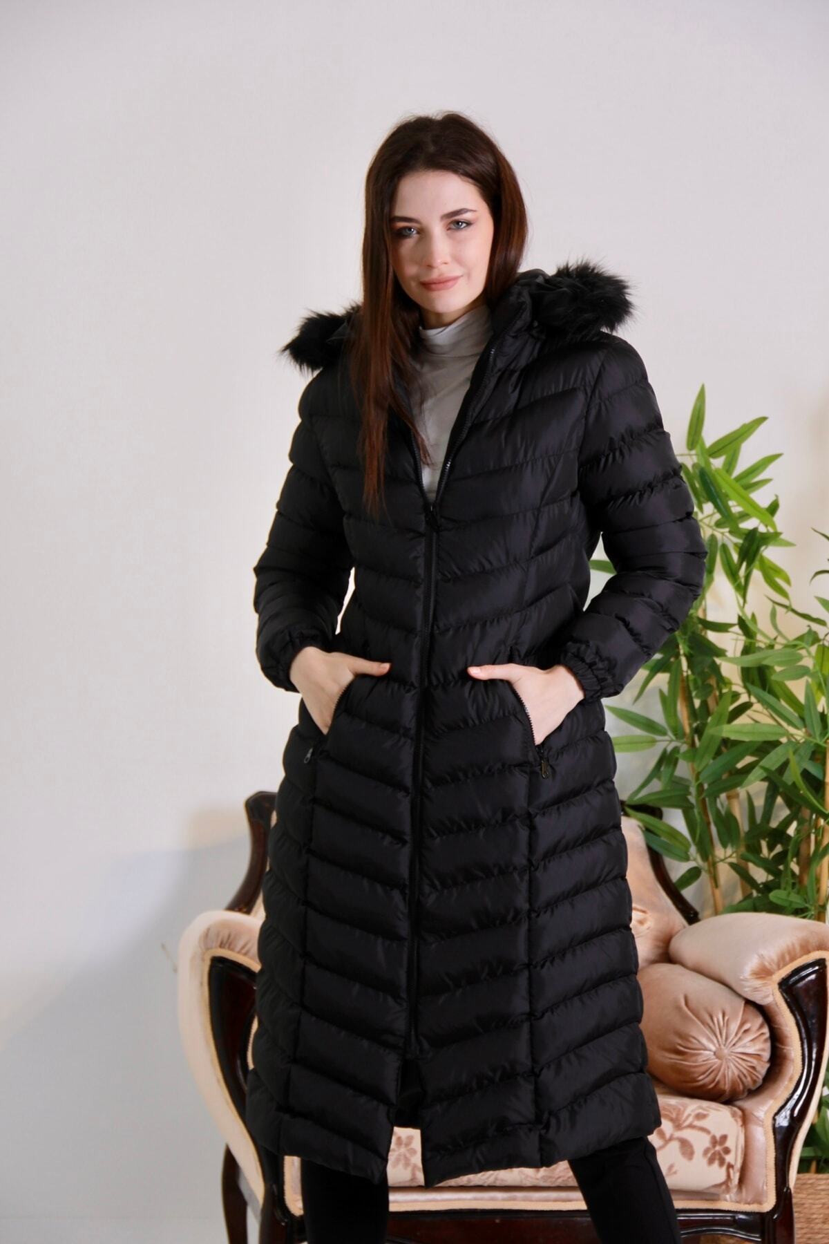 Women's Black Long Puffer Coat Hooded Fur