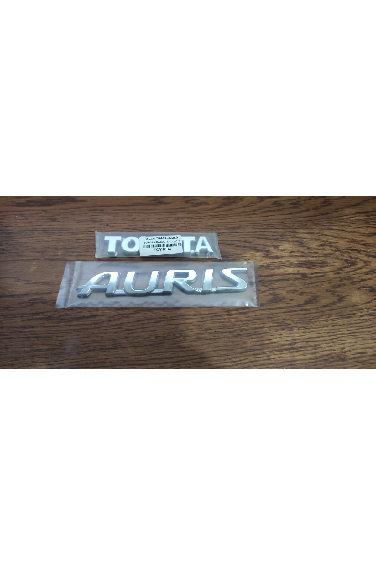 OEM TOYOTA AURİS BAGAJ YAZISI 2007 - 2014 TOYOTA AURİS 2Lİ BAGAJ YAZISI