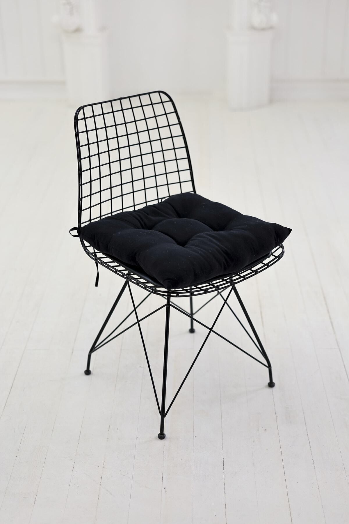 Eiffel chair on sale cushion