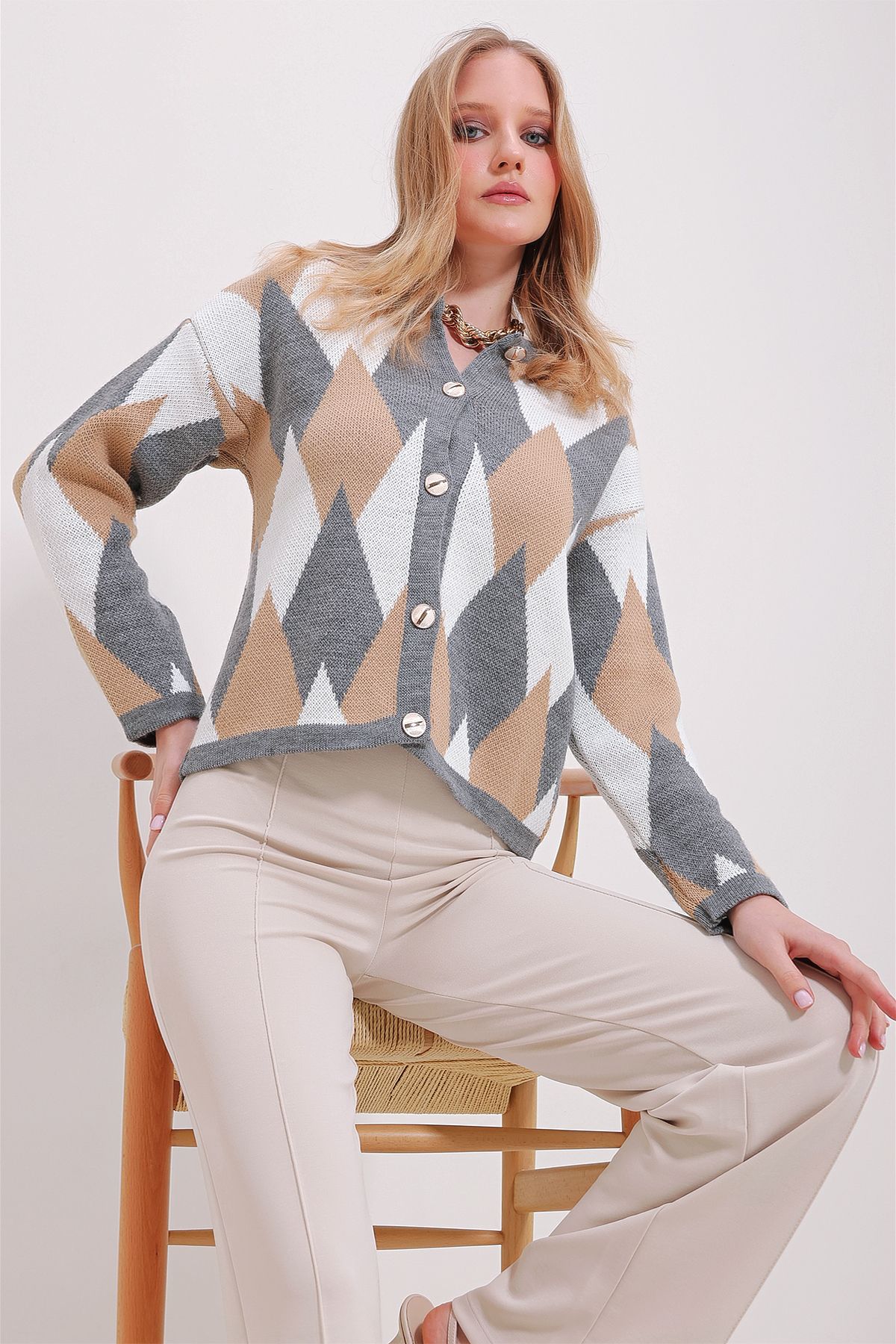 Trend Alaçatı Stili Graue, Ecrufarbene Strickjacke Mit Muster für Damen - Standard