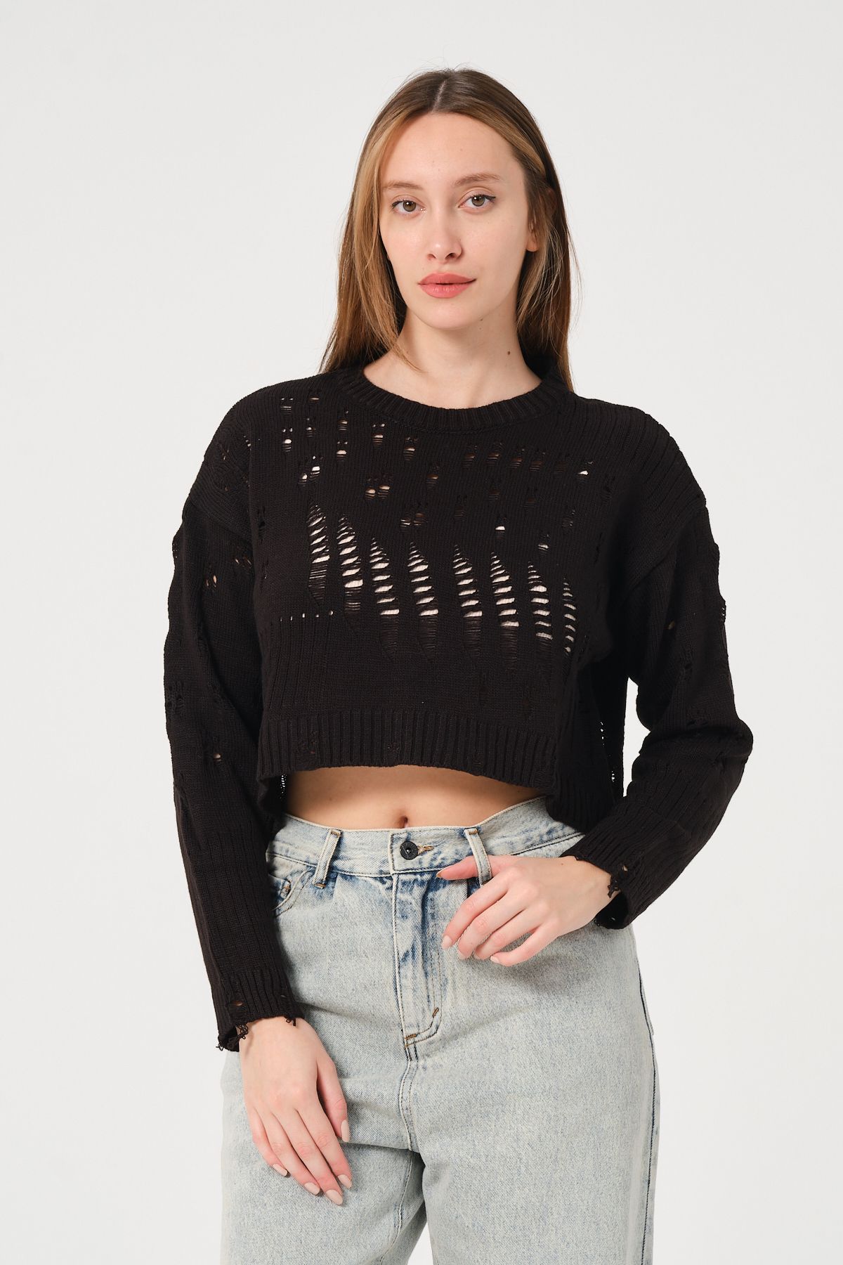 PUNKY CAT-Women's Black Openwork Crew Neck Crop Knitwear Sweater 2