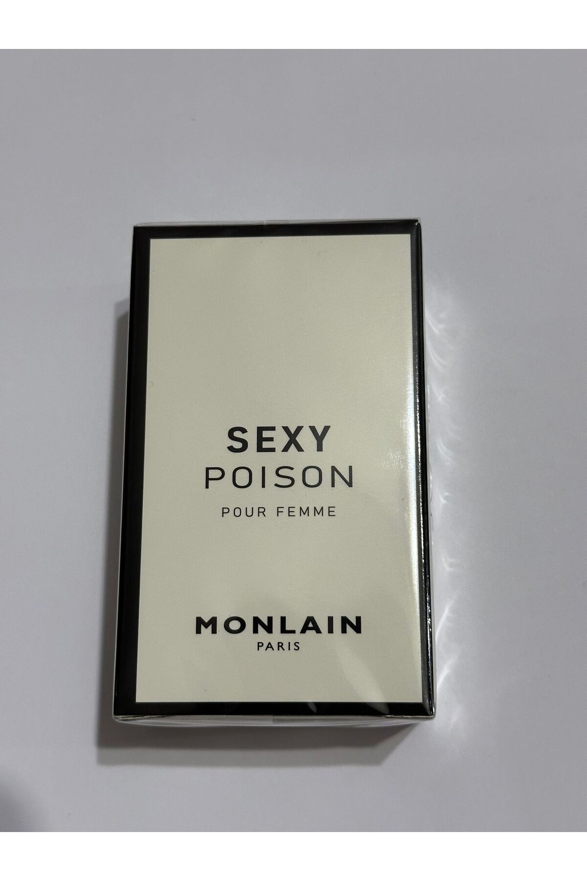 عطر زنانه جذاب سمی ادوپرفیوم 50 میل MONLAIN PARIS