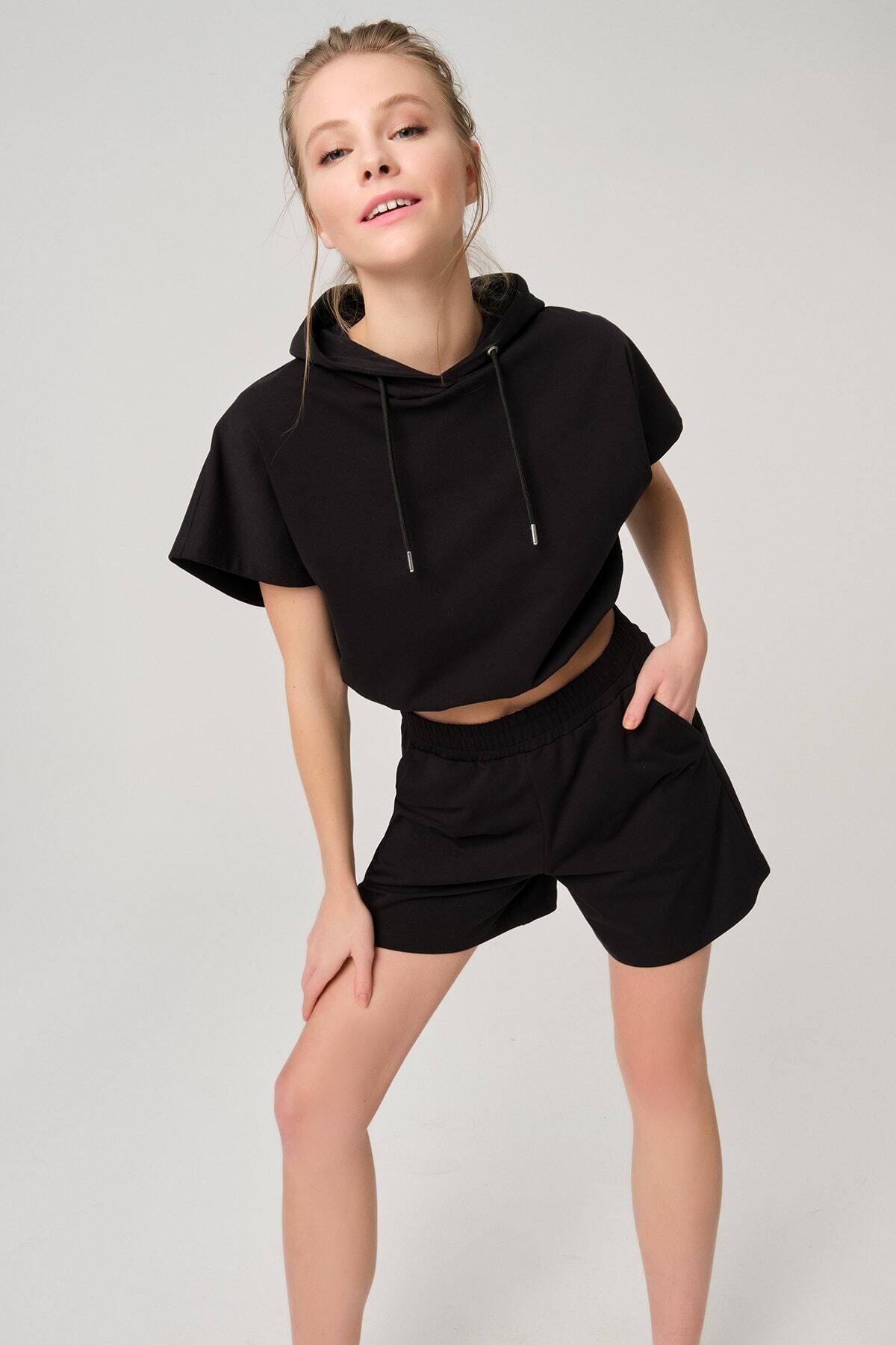 Dagi-Hanorac negru din bumbac crop cu glugă 3