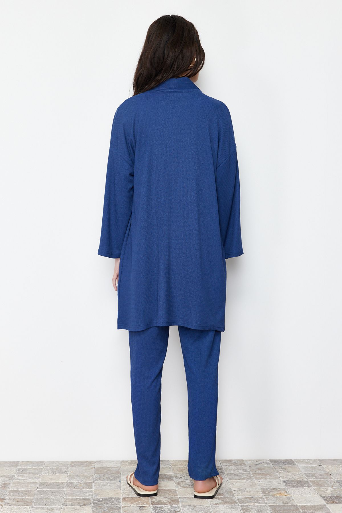 Trendyol Modest-Oversize kék kötött kimonó és nadrág szett - texturált/TCTSS24US00045 verzió 6