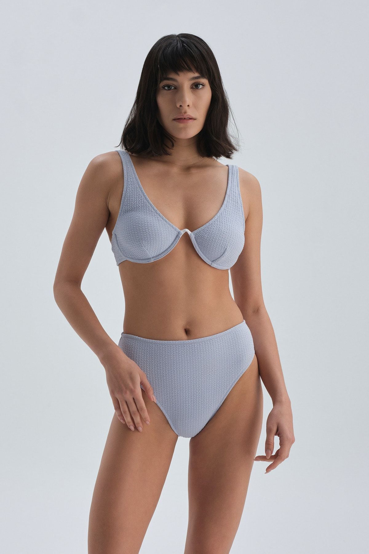 complete the look image