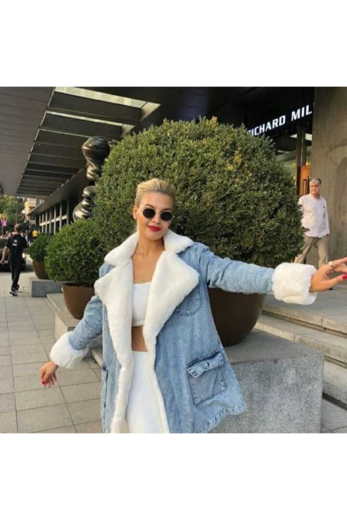 Denim jacket with deals faux fur lining