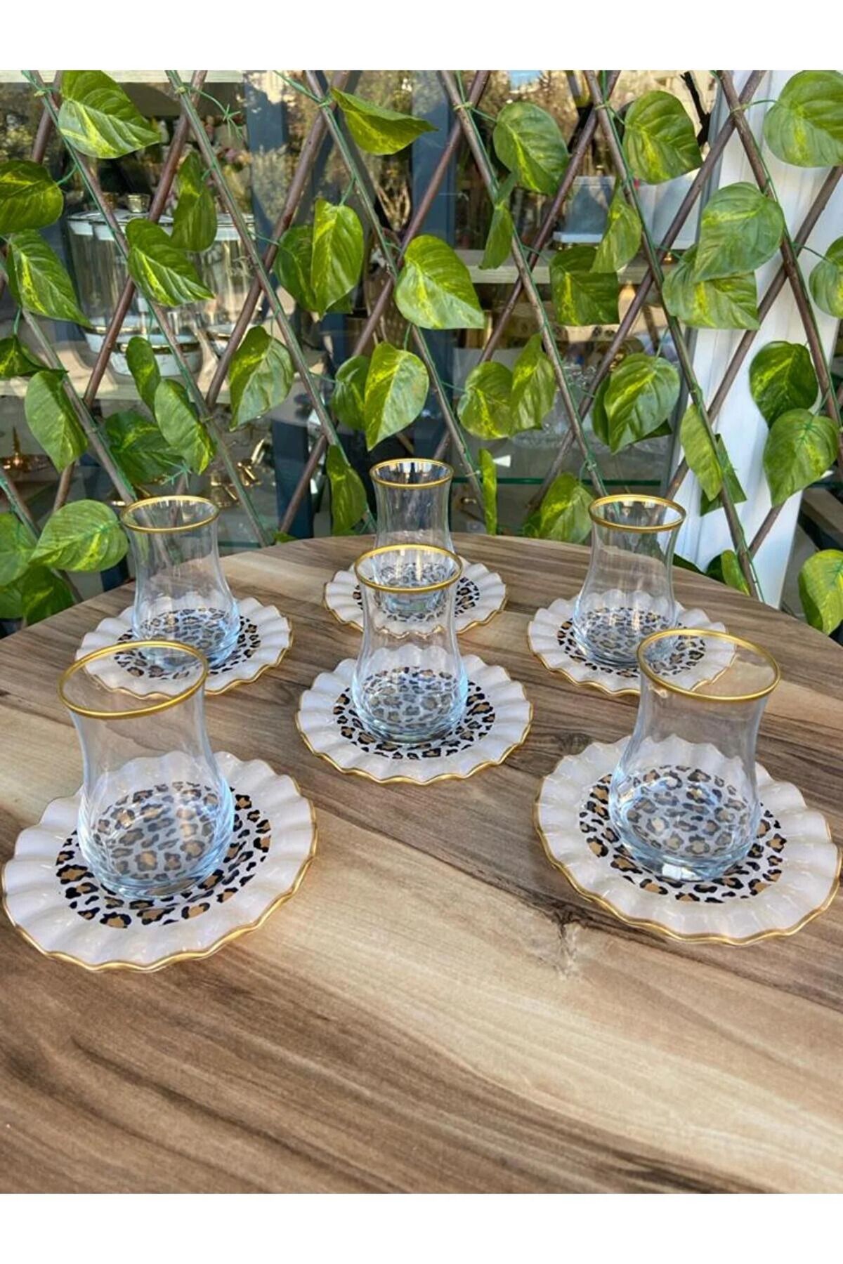 Berka-Leopard Pattern Curved Tea Set 12 Pieces 2