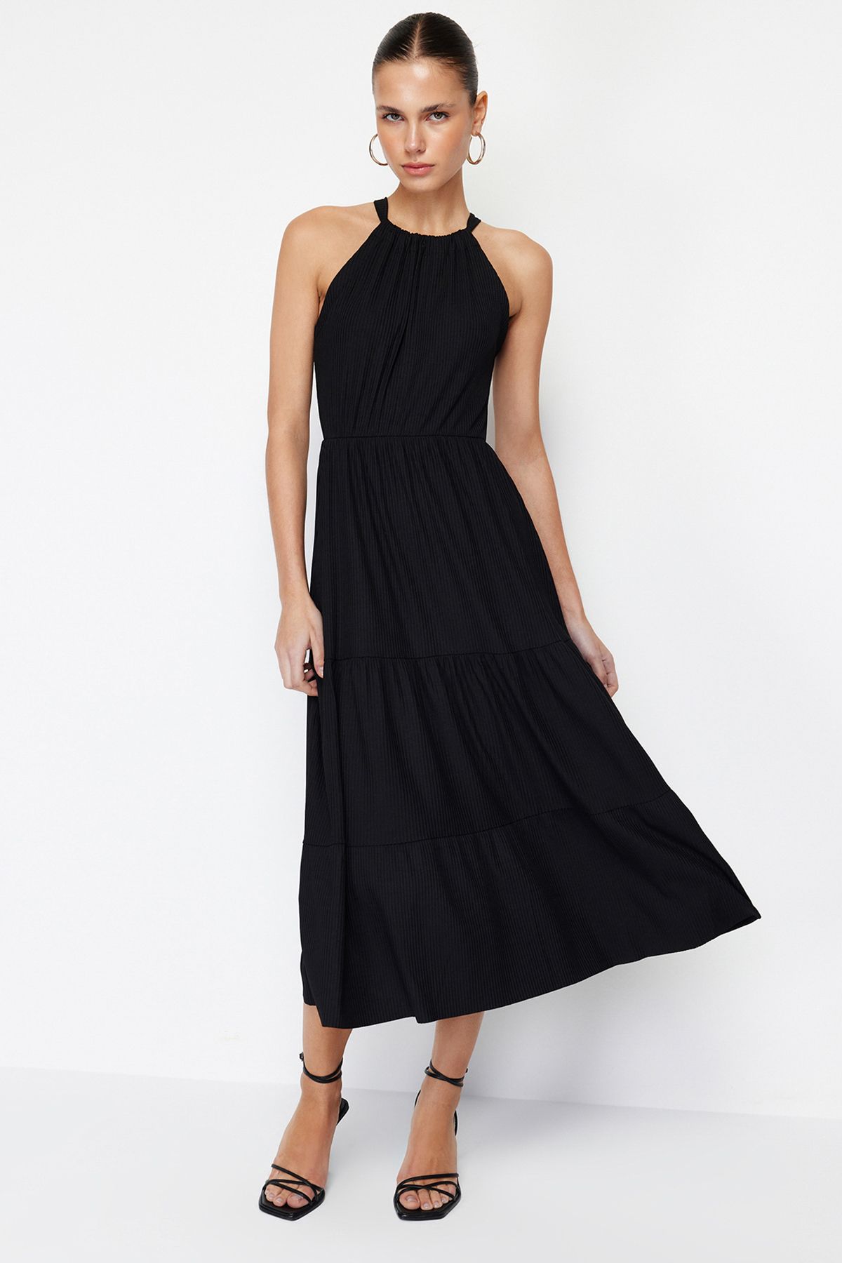 Trendyol Collection Černá*001 ohlávka s potiskem A-Line Maxi pletené maxi šaty TWOSS23EL00705