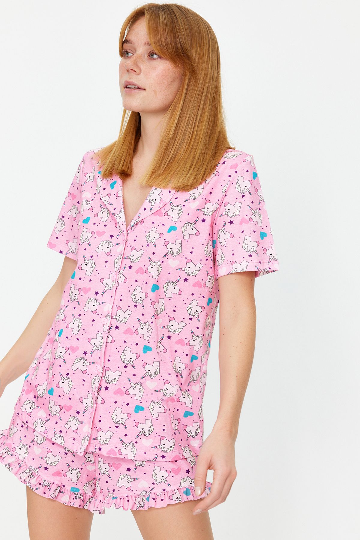 Trendyol Collection-THMSS22PT0483 - Pyžamový set s růžovým vzorem 100% bavlna s volánky a šortkami 2