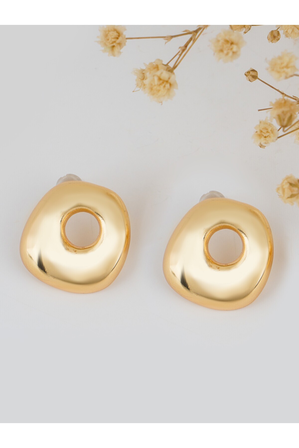 Women's Earrings with Asymmetrical Holes