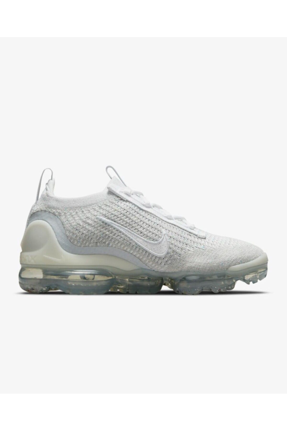 Nike Vapormax Flyknit Sneakers in White Women s White Sports Shoes