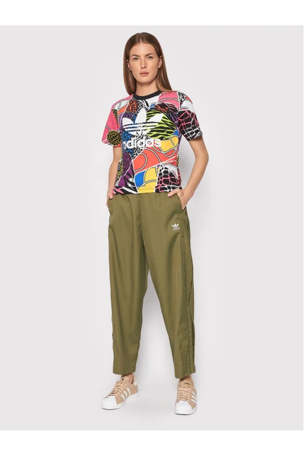 Adidas 2025 jogginghose khaki