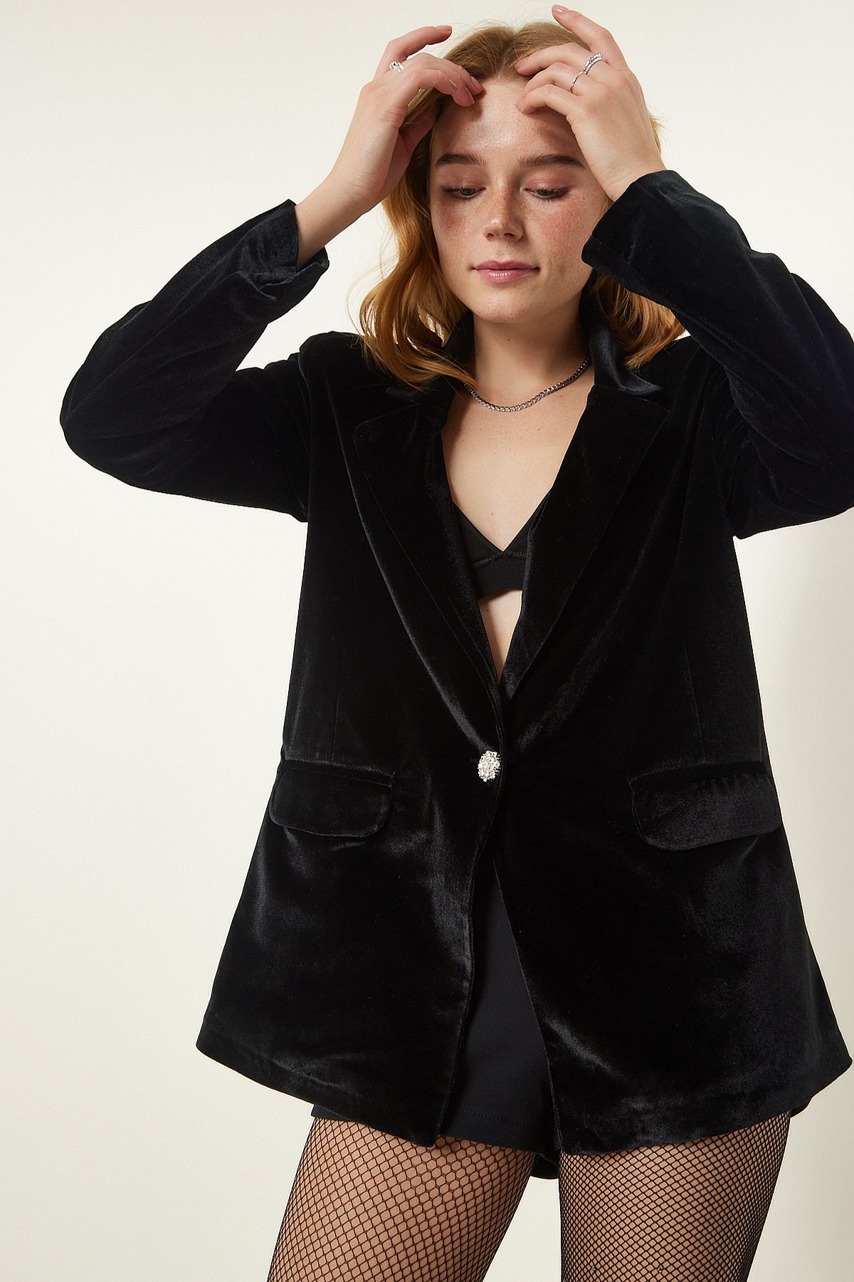 veste blazer élégante en velours noir pour femme ub00223