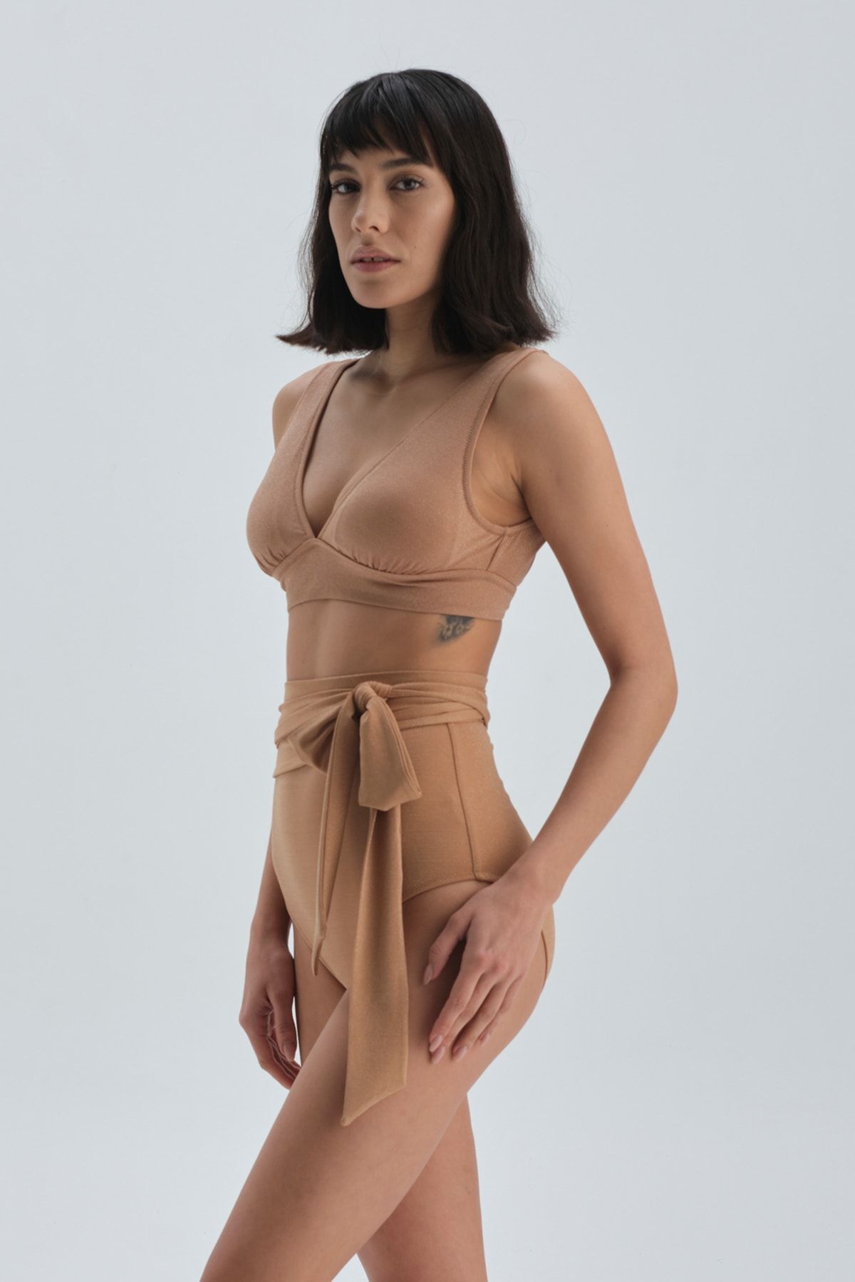 Dagi-Kamelfarbenes, glattes Bikiniunterteil mit hoher Taille 3