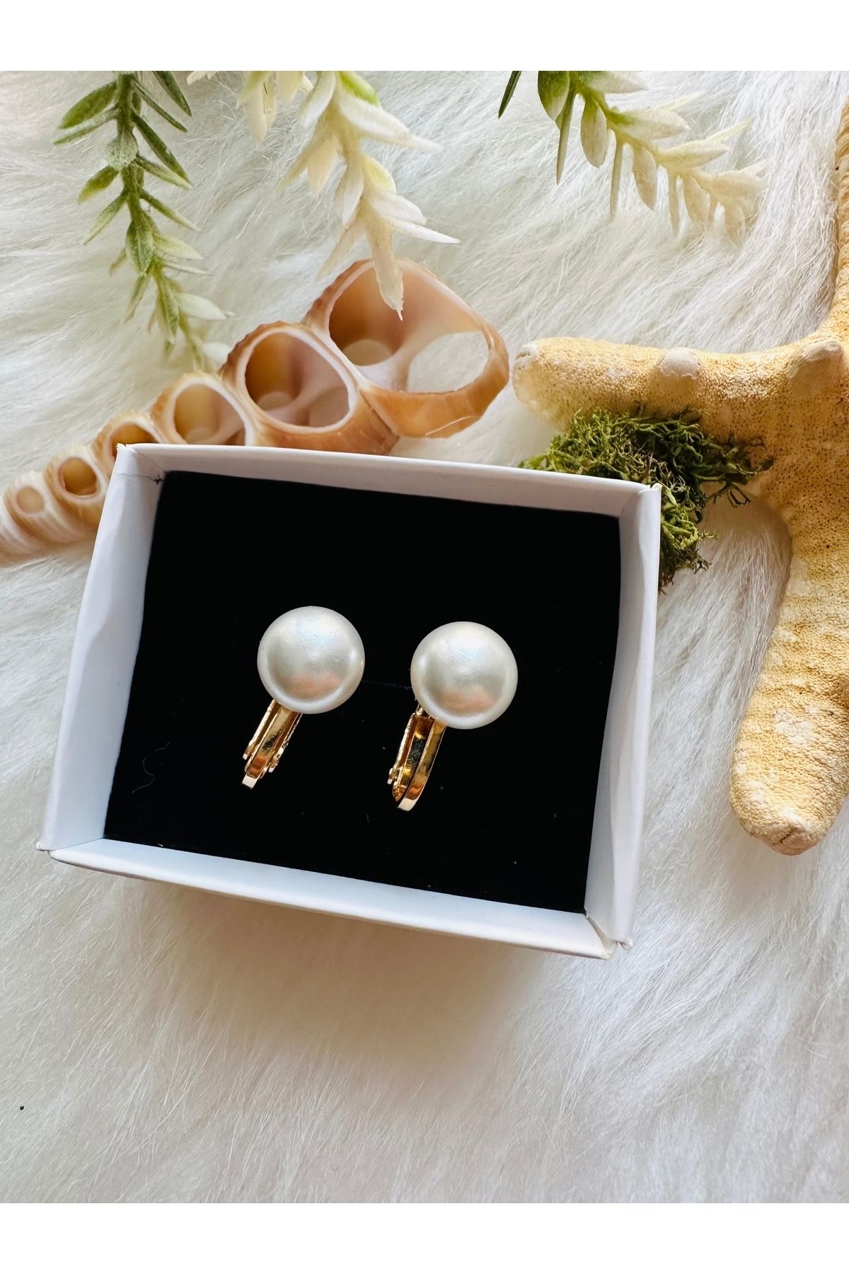 Brown sales pearl earrings
