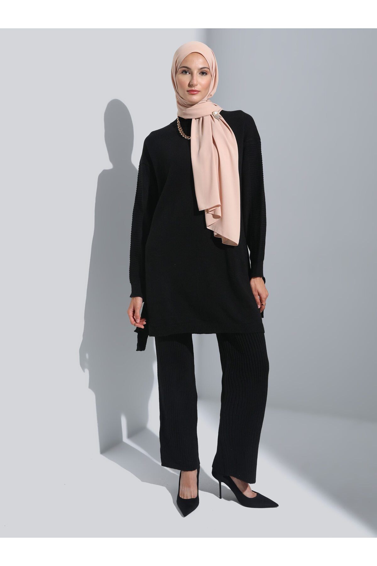 complete the look image