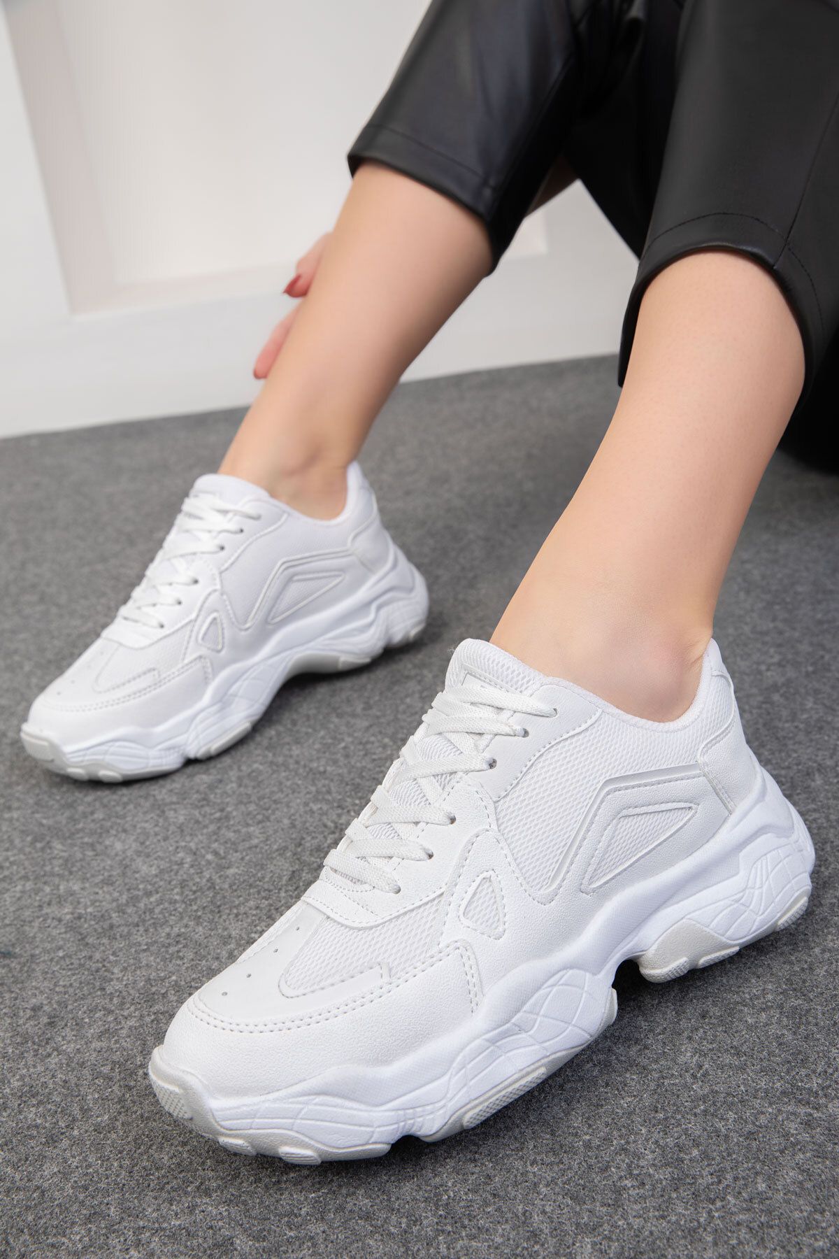 SOHO-Weiße Damen Sneakers 18148 4