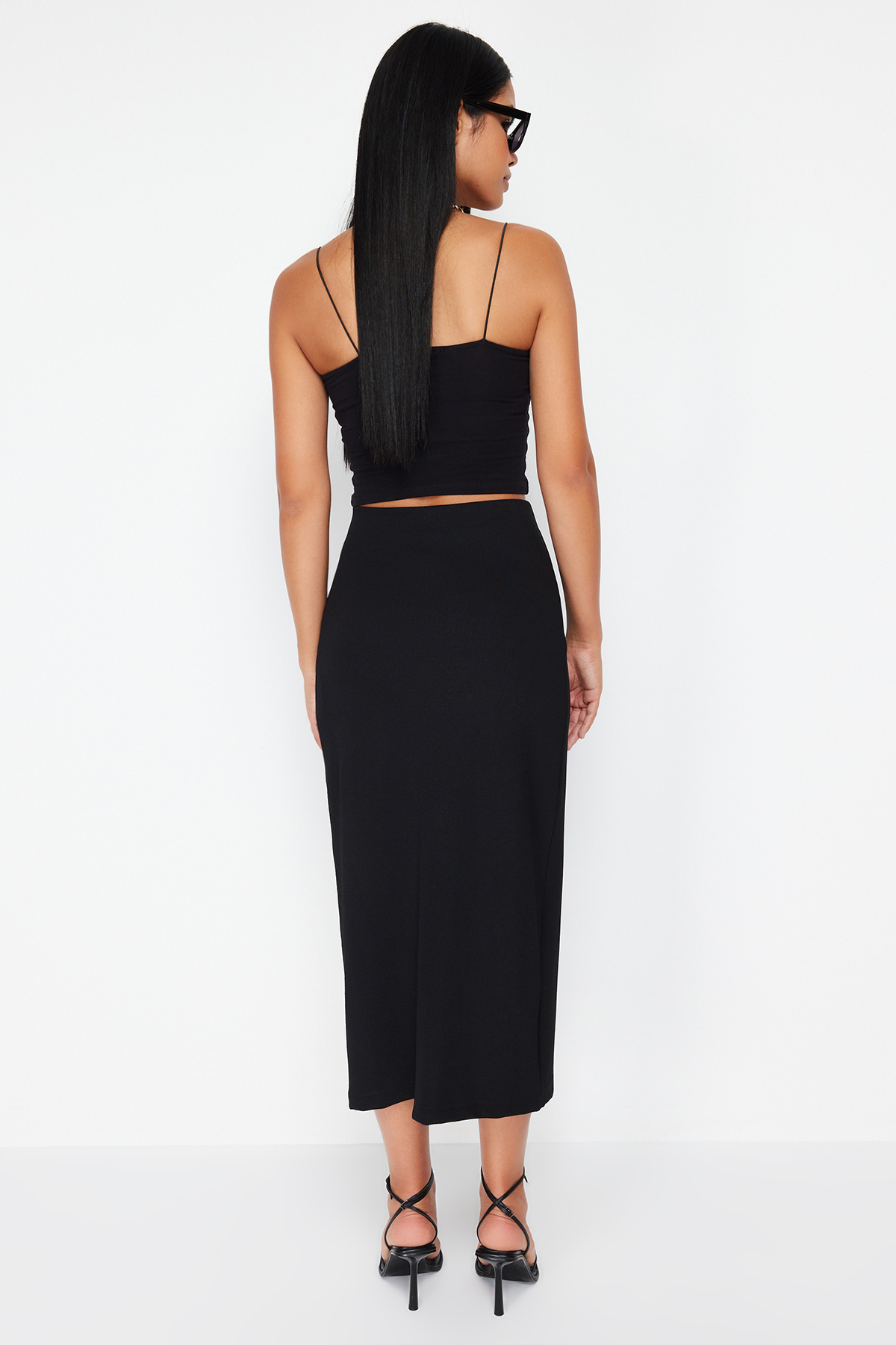 Trendyolmilla  Siyah Burgulu Anvelop Vücuda Oturan Esnek Örme Midi Etek TWOSS24ET00088 - Görsel 6