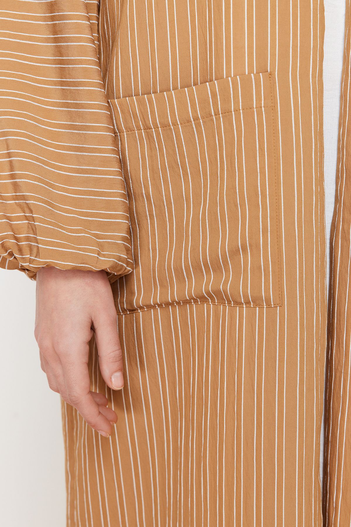 Trendyol Modest-Camel Long Linen Look Pruhovaná tkaná čepice &amp; Ferace &amp; Abaya TCTSS24KF00003 7