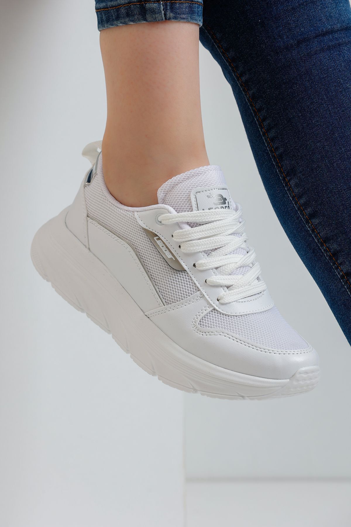 Sneakers go on sale sexy
