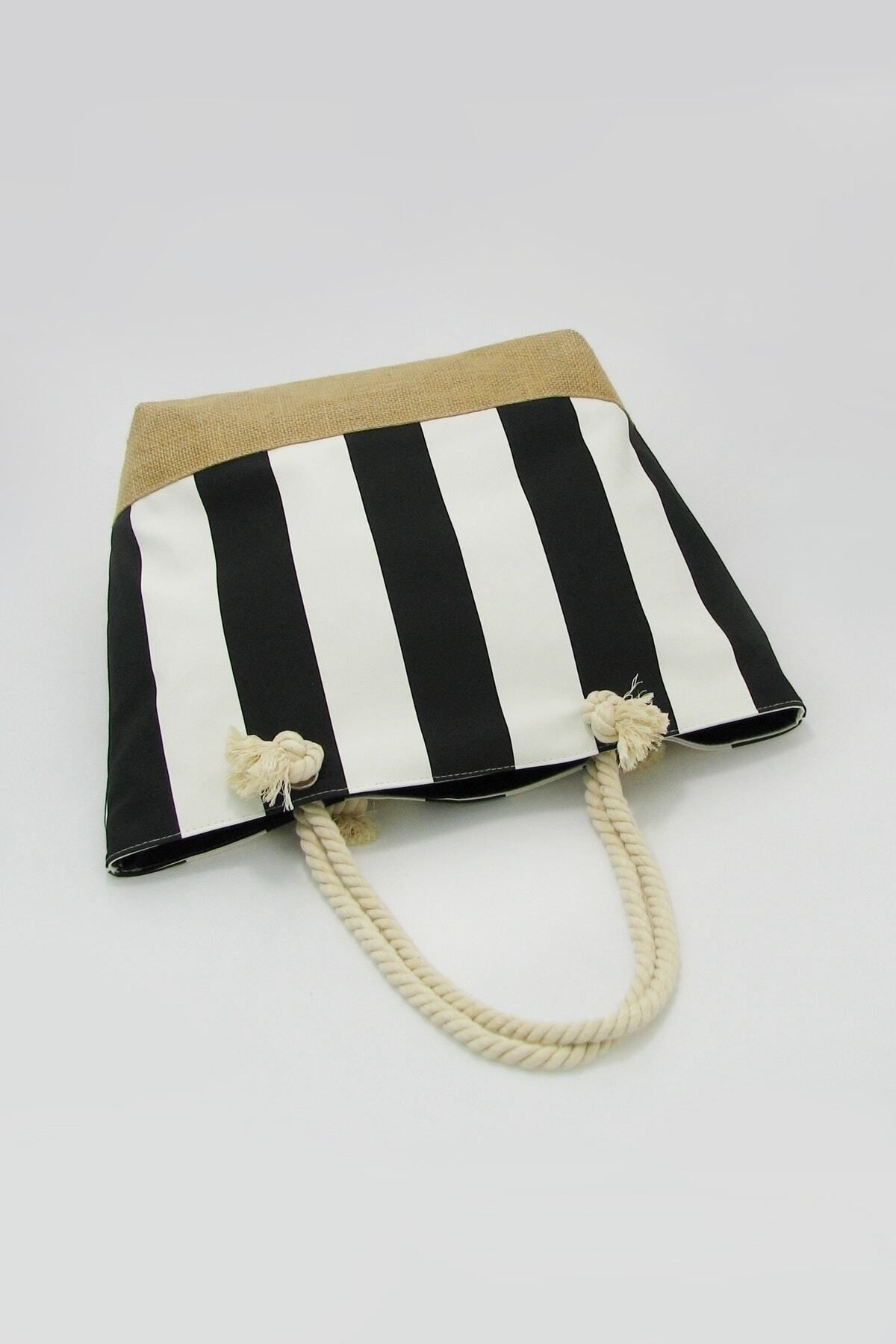 Plain black purse on sale