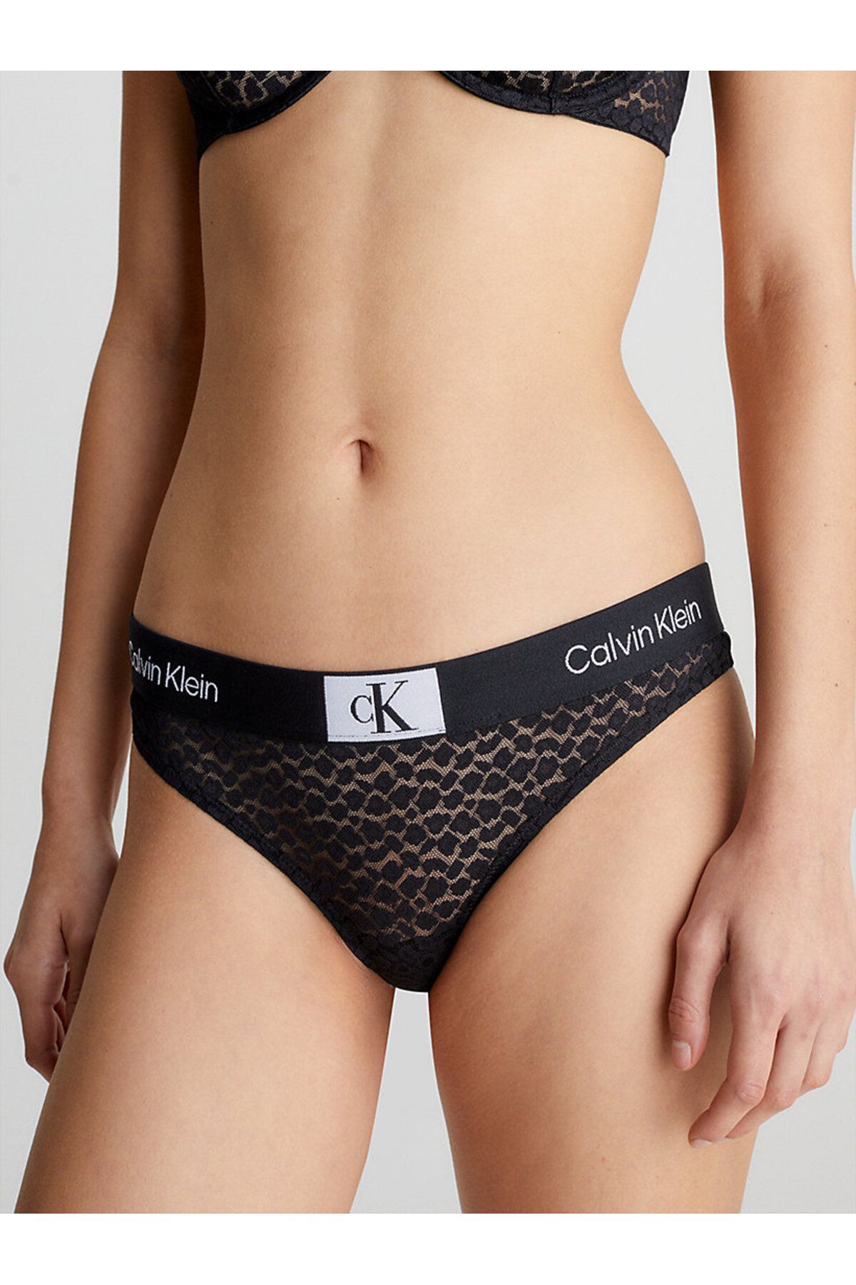 Modern thong calvin klein on sale
