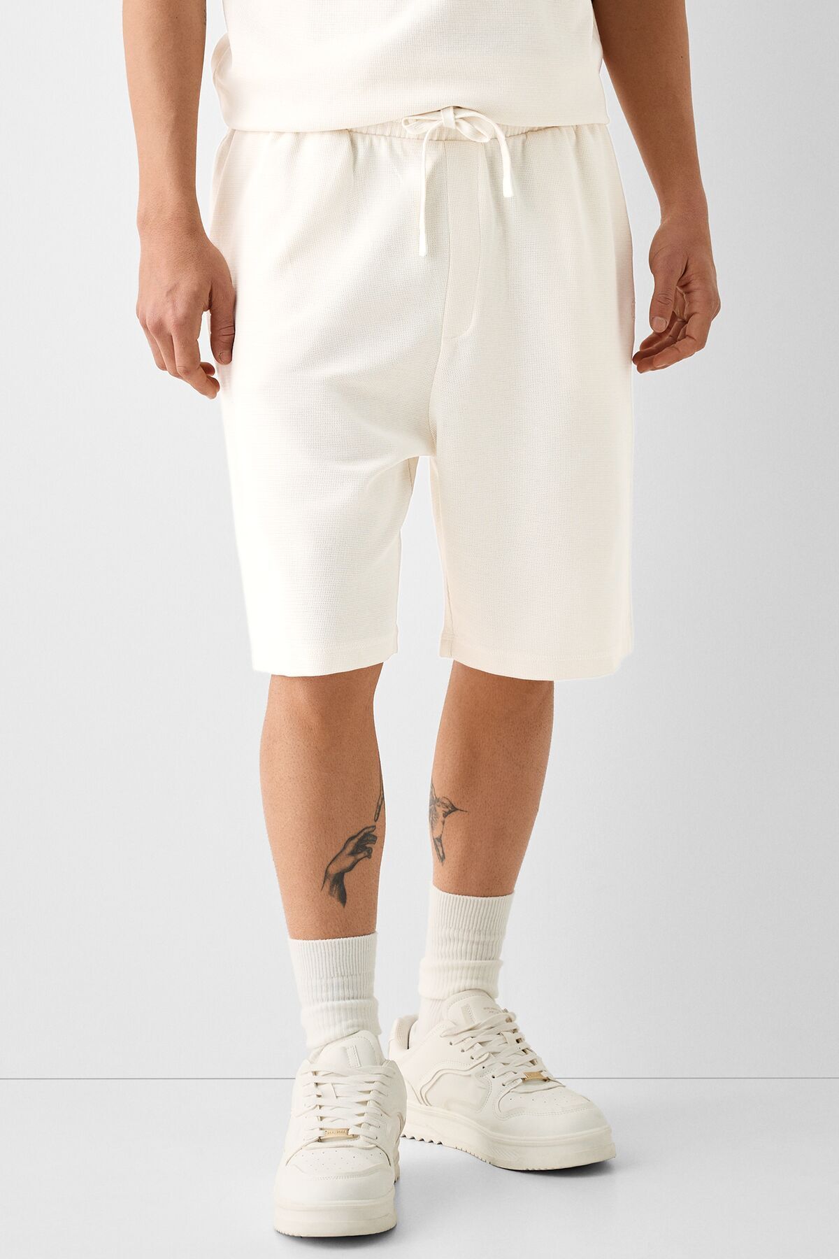 شورت برمودا با بافت راحت و راحت